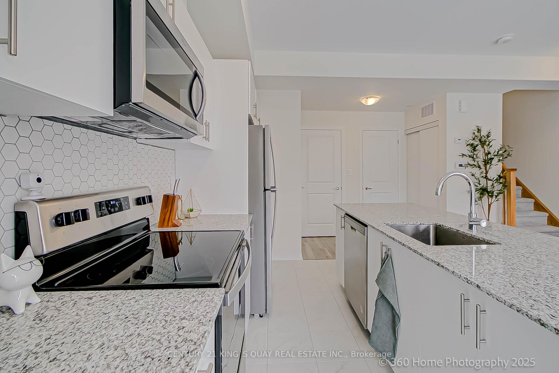 2 Bedrooms Condo at 165 Tapscott,  Toronto For sale