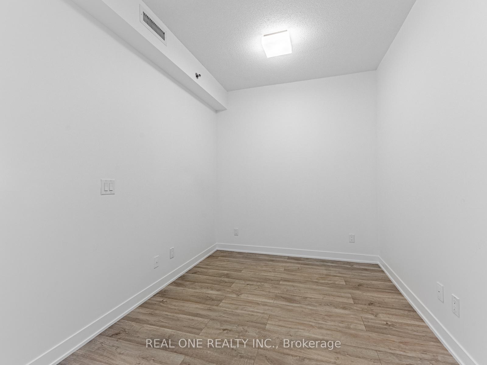 2 Bedrooms Condo at 195 Bonis,  Toronto For sale