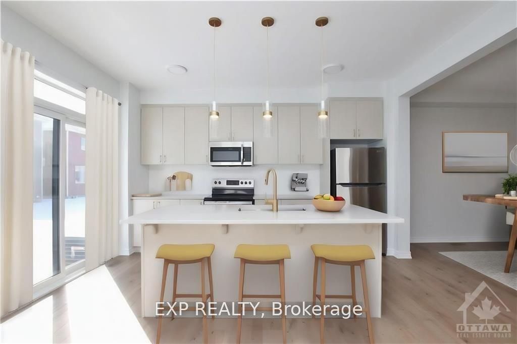 307 Cornflower Row, Stittsville - Munster - Richmond 8209 - Goulbourn Twp From Franktown Rd/South To Rideau
