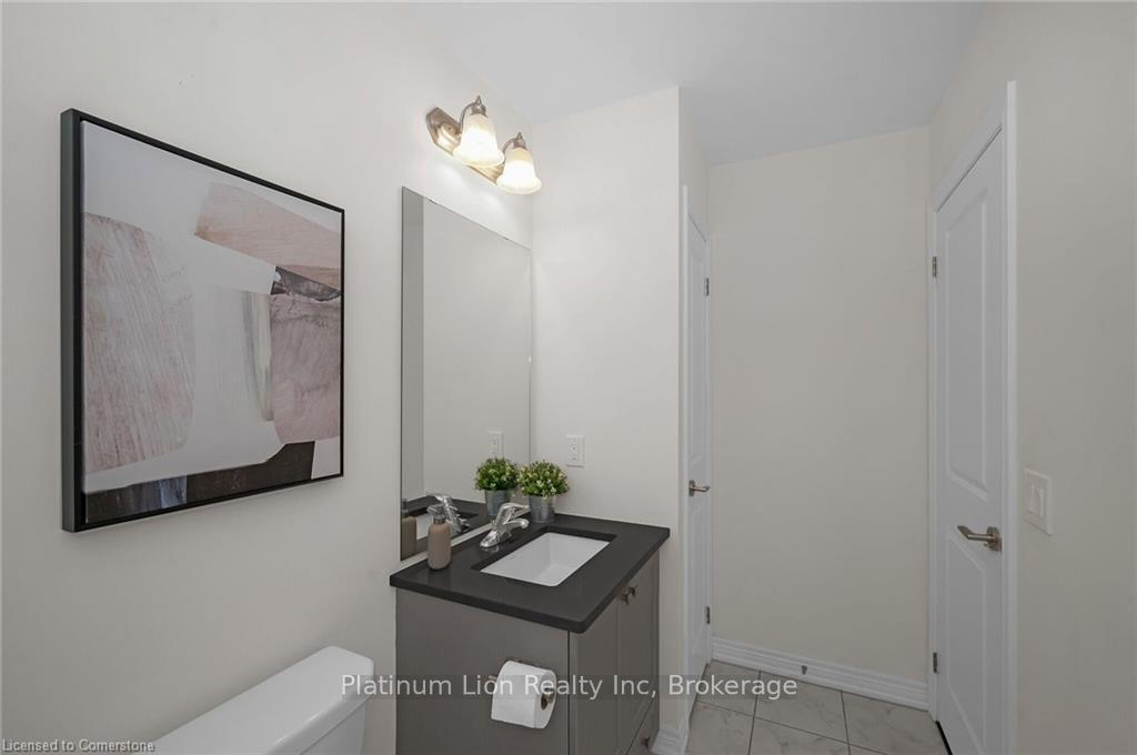 2 Bedrooms Condo at 2375 Bronte, Oakville For sale