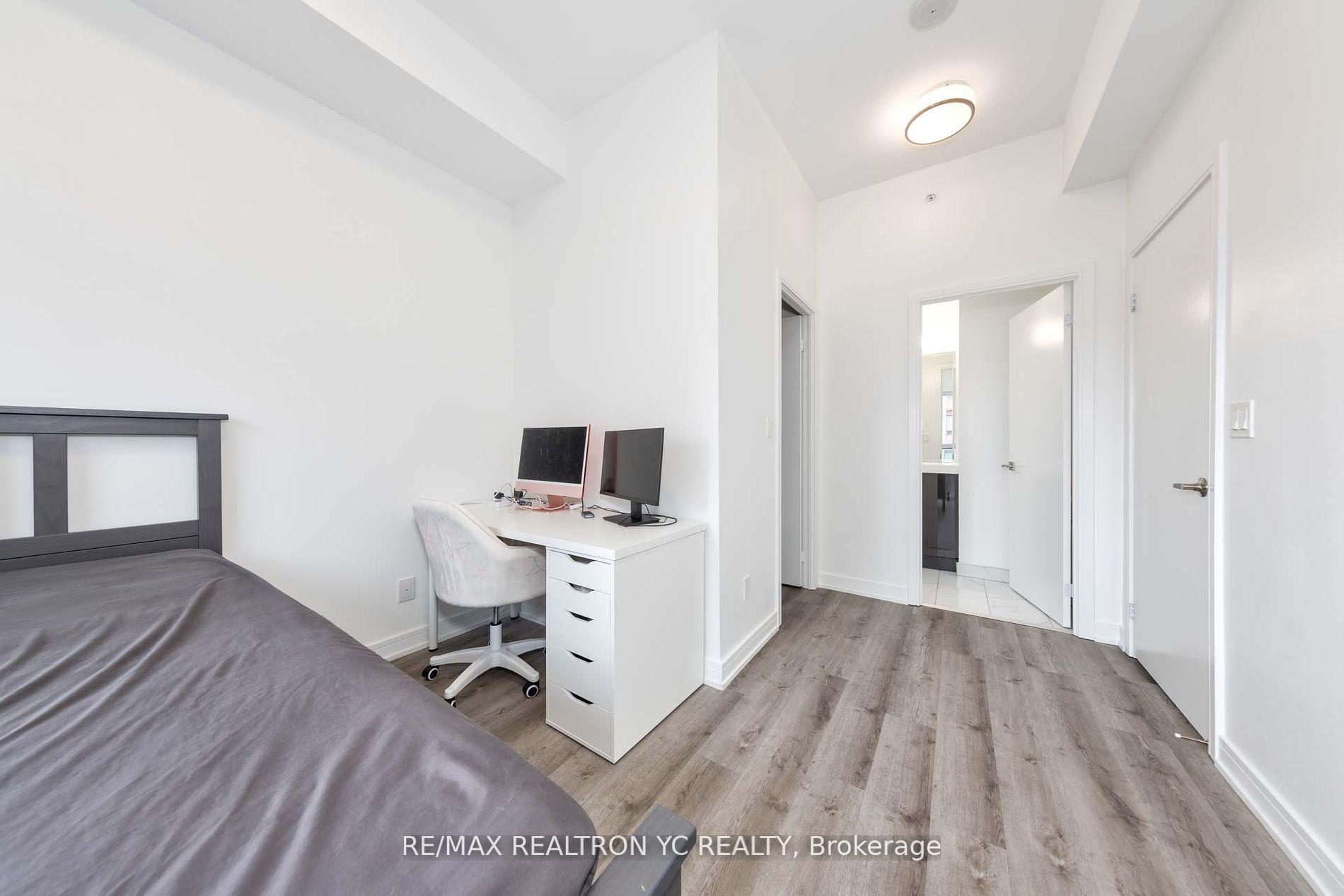 2 Bedrooms Condo at 621 Sheppard, Toronto For sale