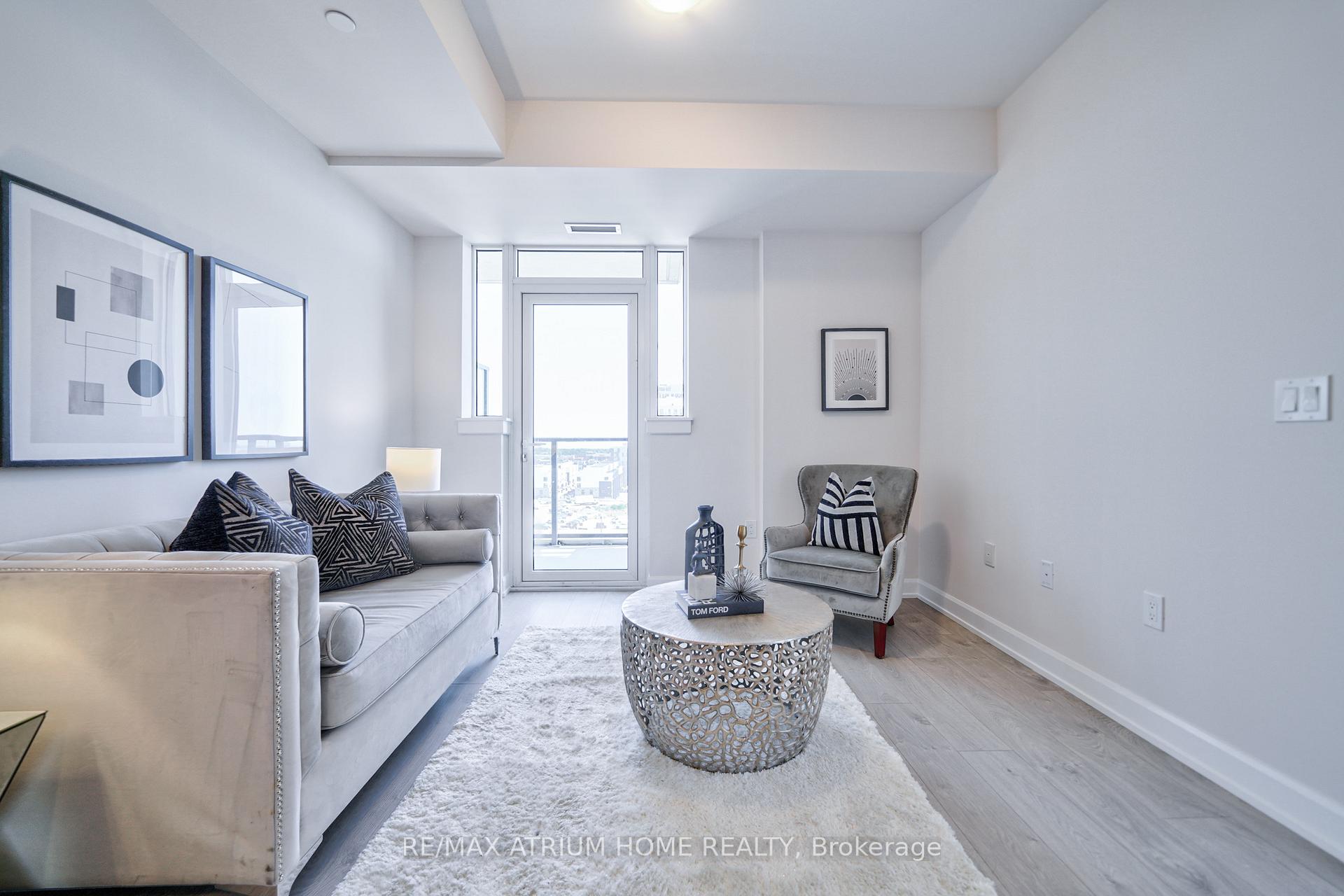 2 Bedrooms Condo at 3200 William Coltson,  Oakville For sale