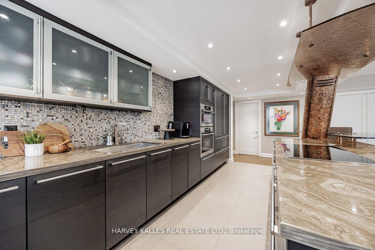 3 Bedrooms Condo at 447 Walmer, Toronto For sale
