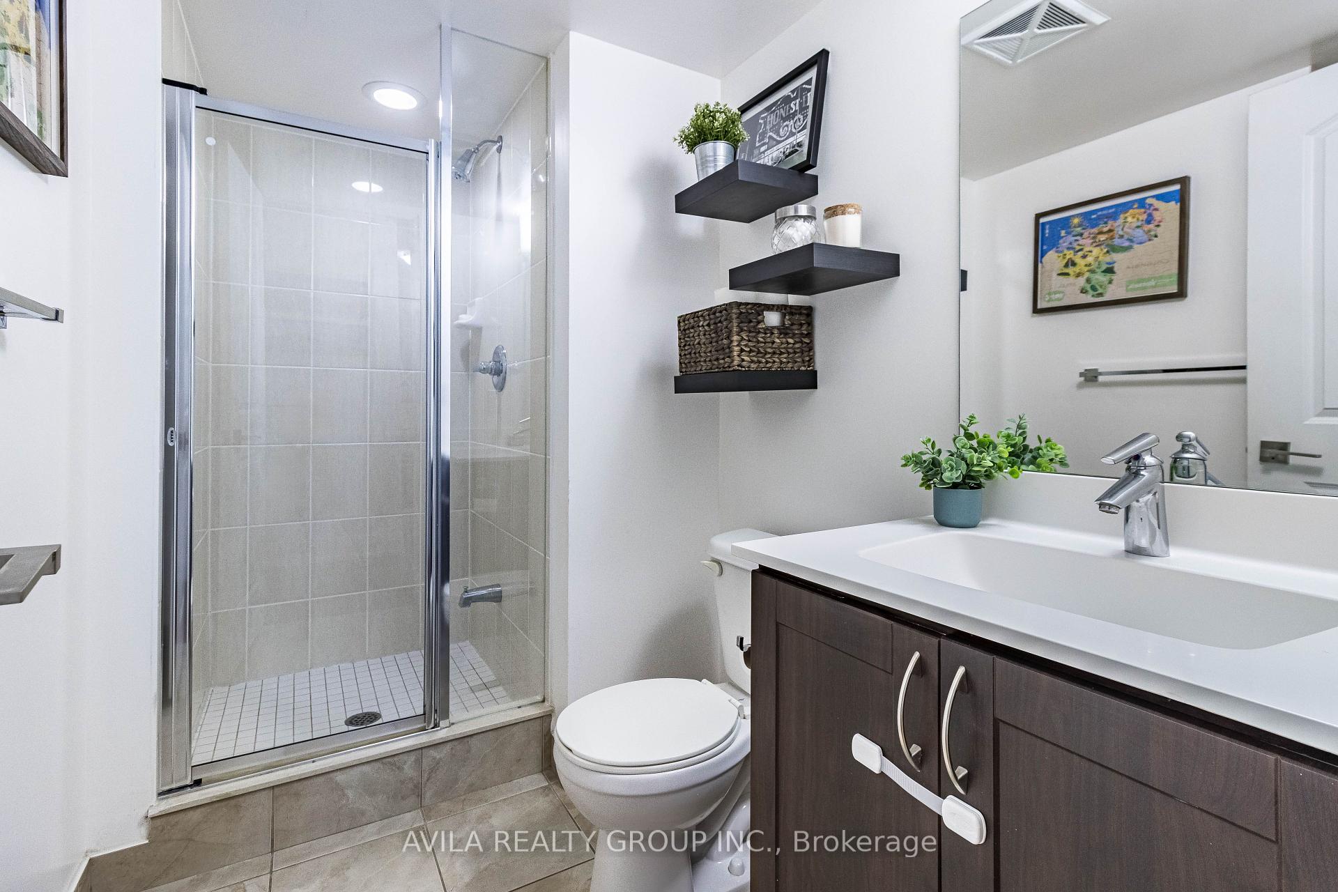 3 Bedrooms Condo at 1 De Boers, Toronto For sale