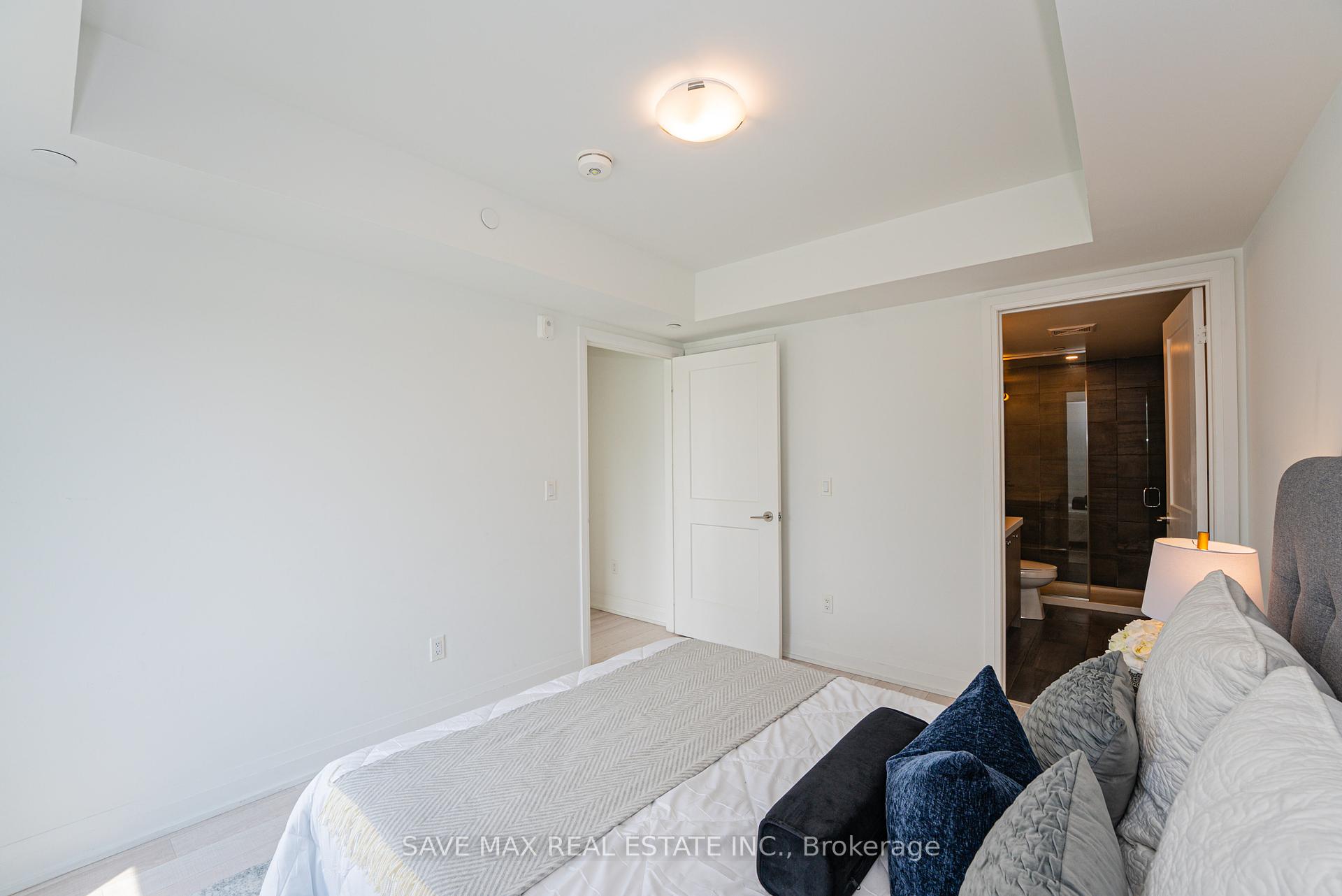 3 Bedrooms Condo at 155 Downsview Park, Toronto For sale