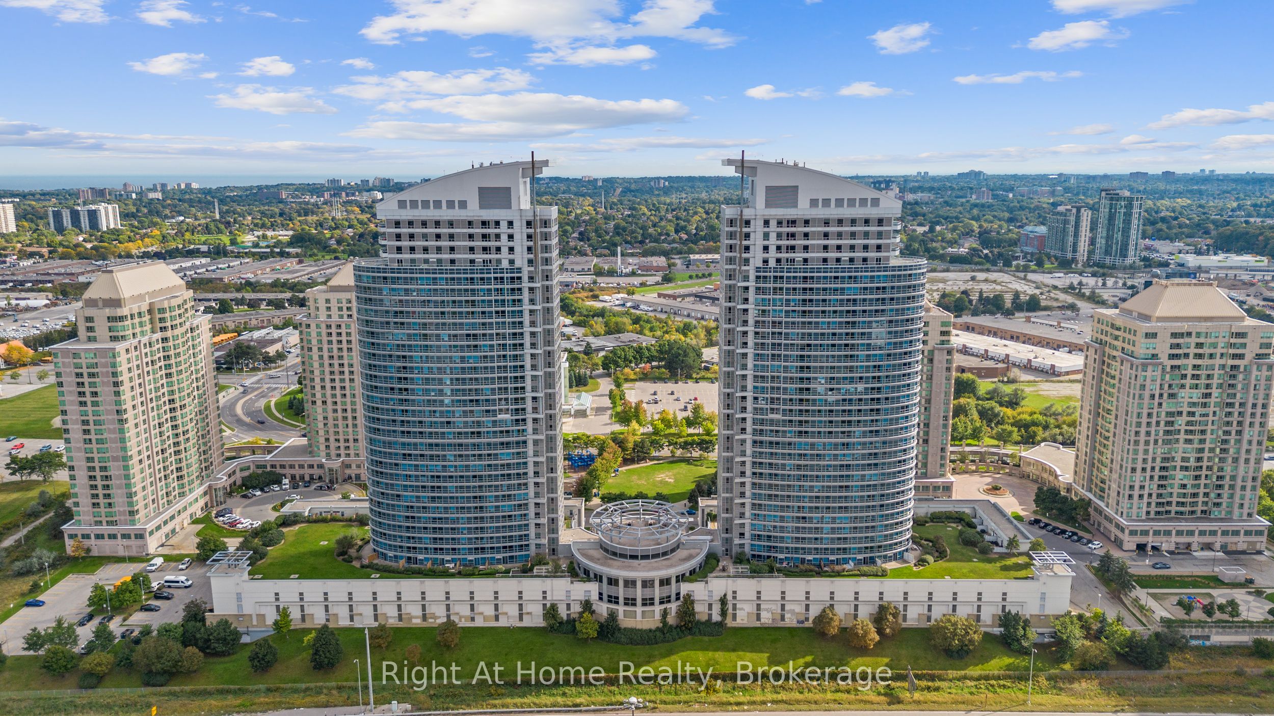 #1601 - 36 Lee Centre Drive, Toronto, ON M1H 3K2
