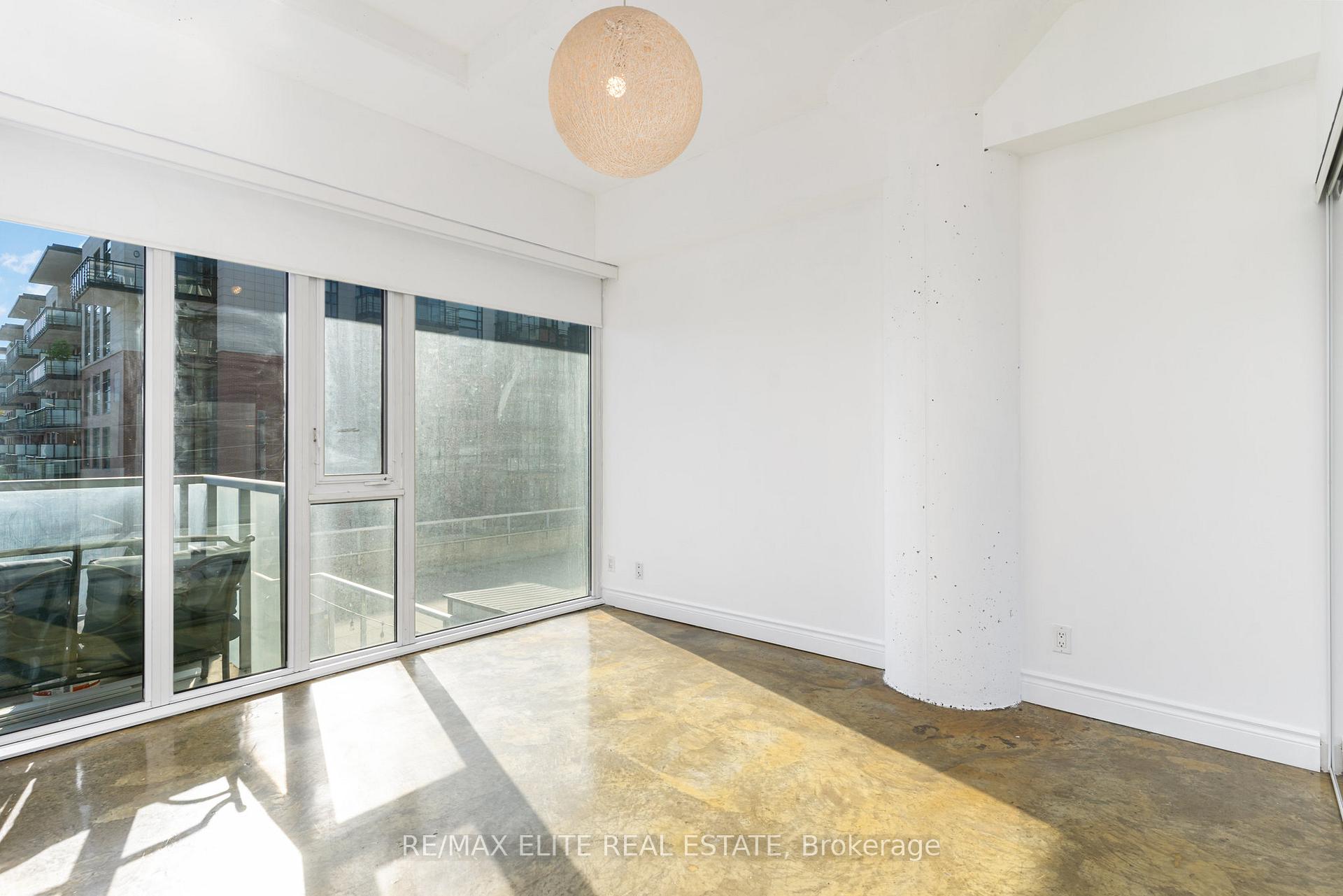 2 Bedrooms Condo at 201 Carlaw, Toronto For sale