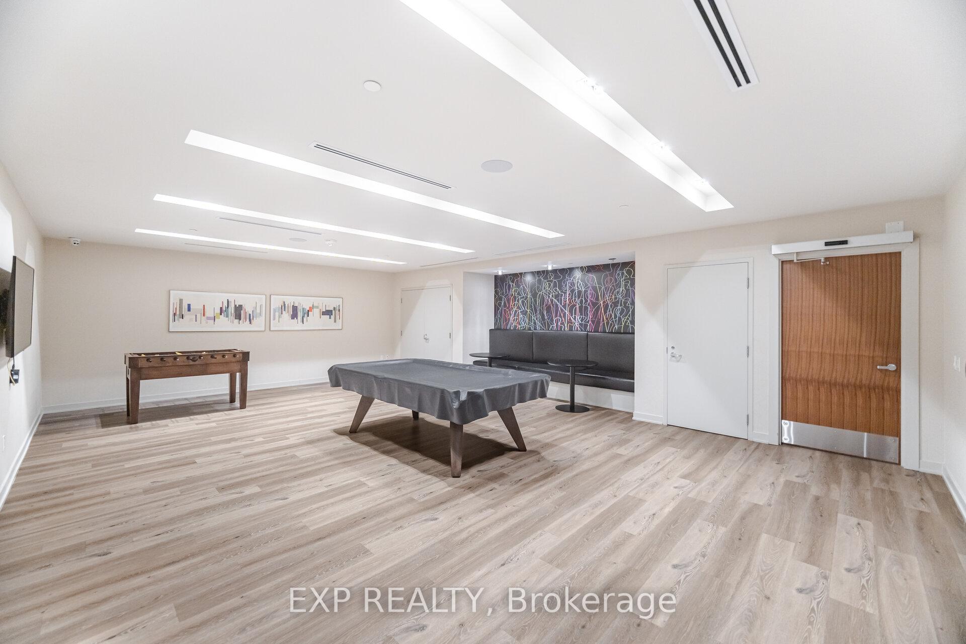 2 Bedrooms Condo at 4055 Parkside Village, Mississauga For sale
