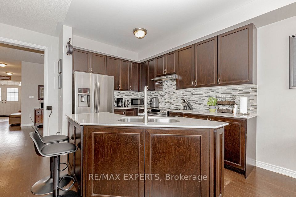 32 Ivor Crescent