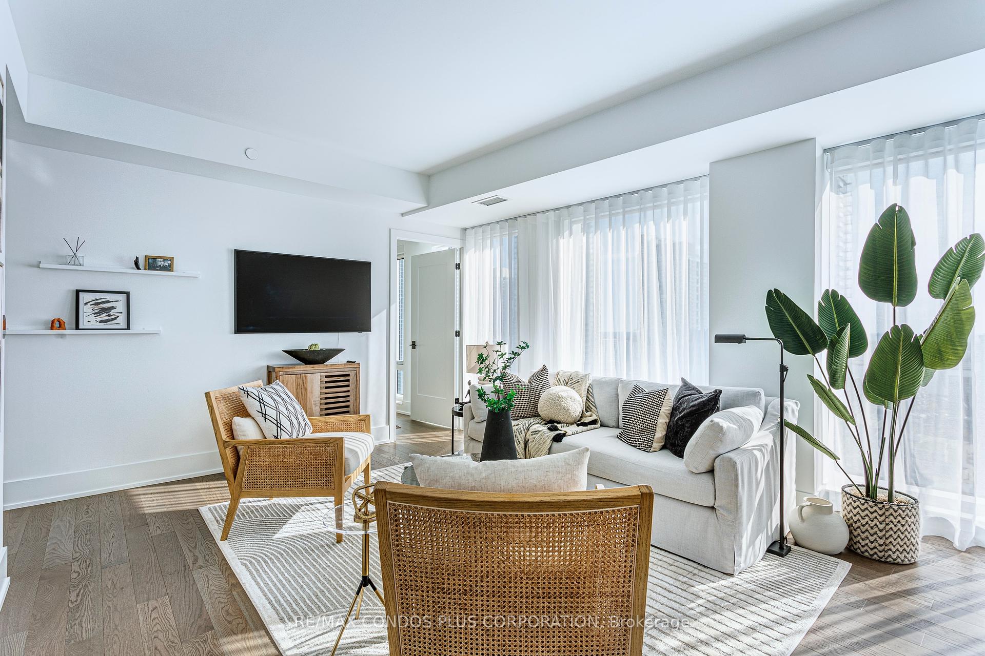 2 Bedrooms Condo at 480 Front, Toronto For sale