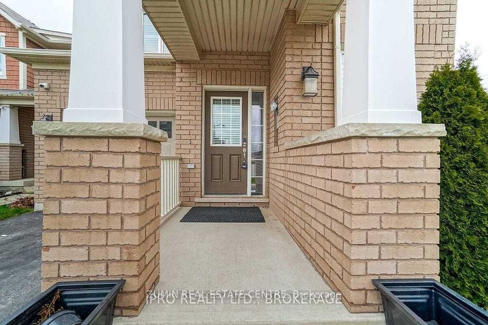 250 Woodley Crescent, Milton, ON L9T 8C4
