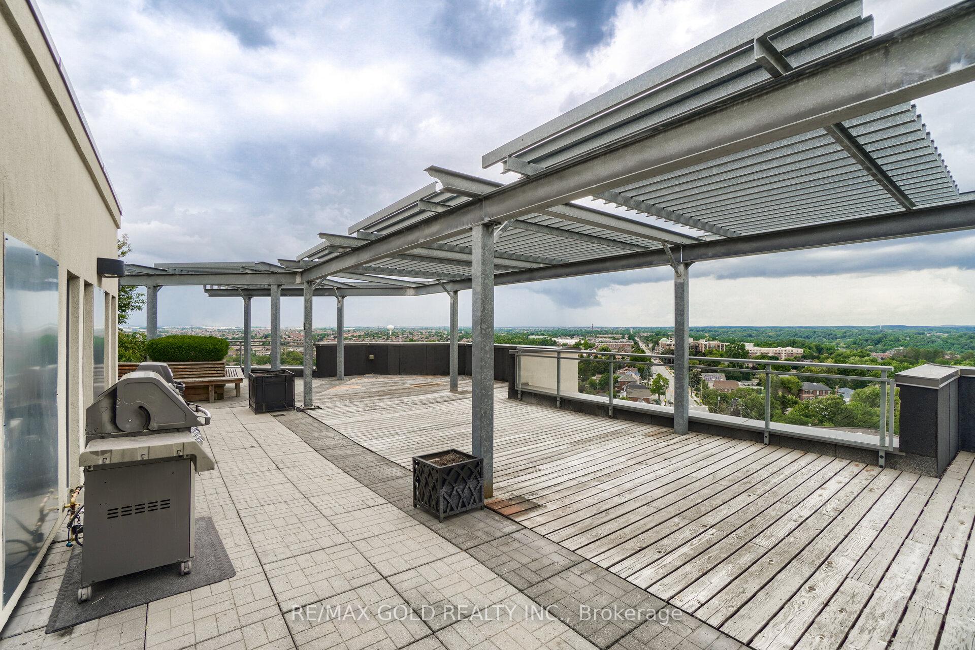 2 Bedrooms Condo at 7730 Kipling, Vaughan For sale