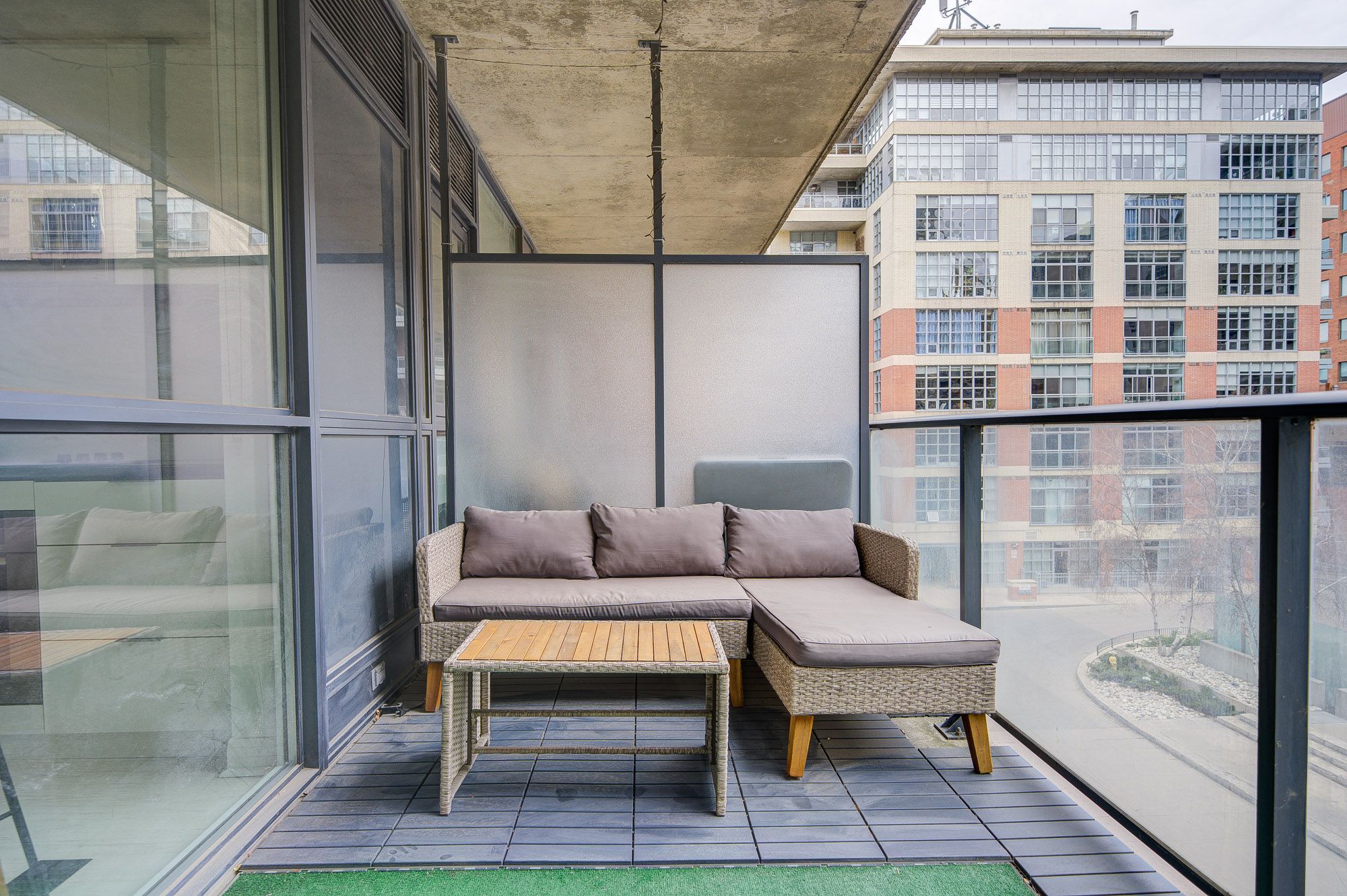 478 King Street W 318