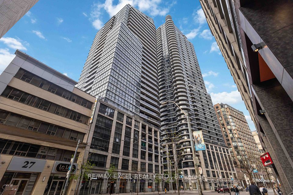 21 Carlton