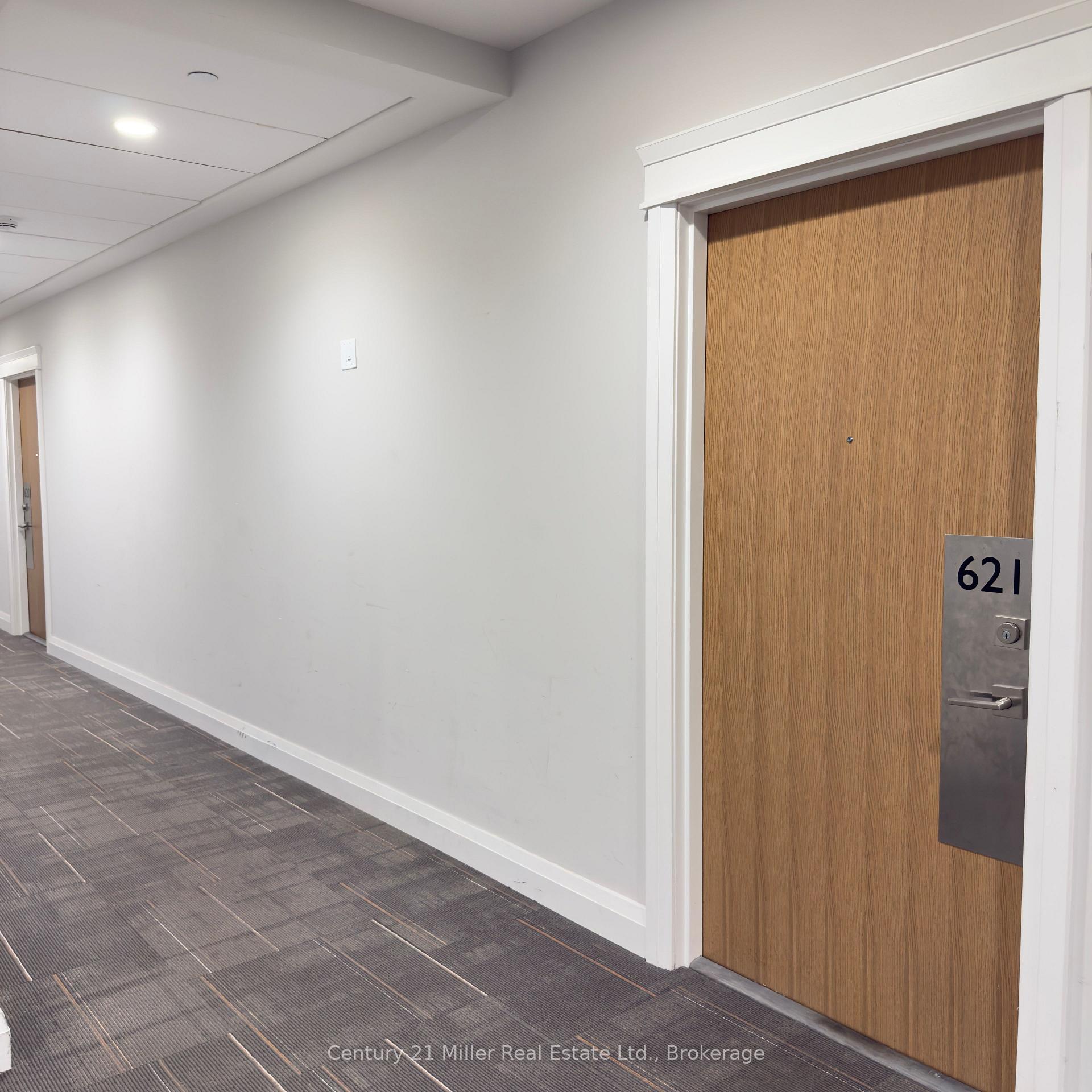 2 Bedrooms Condo at 128 Grovewood, Oakville For sale