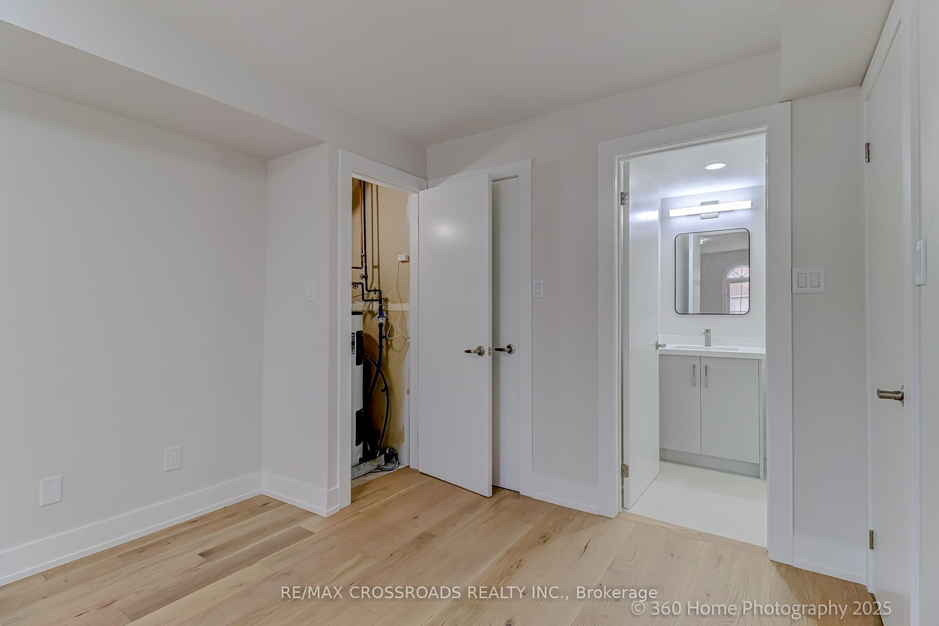 3 Bedrooms Condo at 70 Sidney Belsey,  Toronto For sale