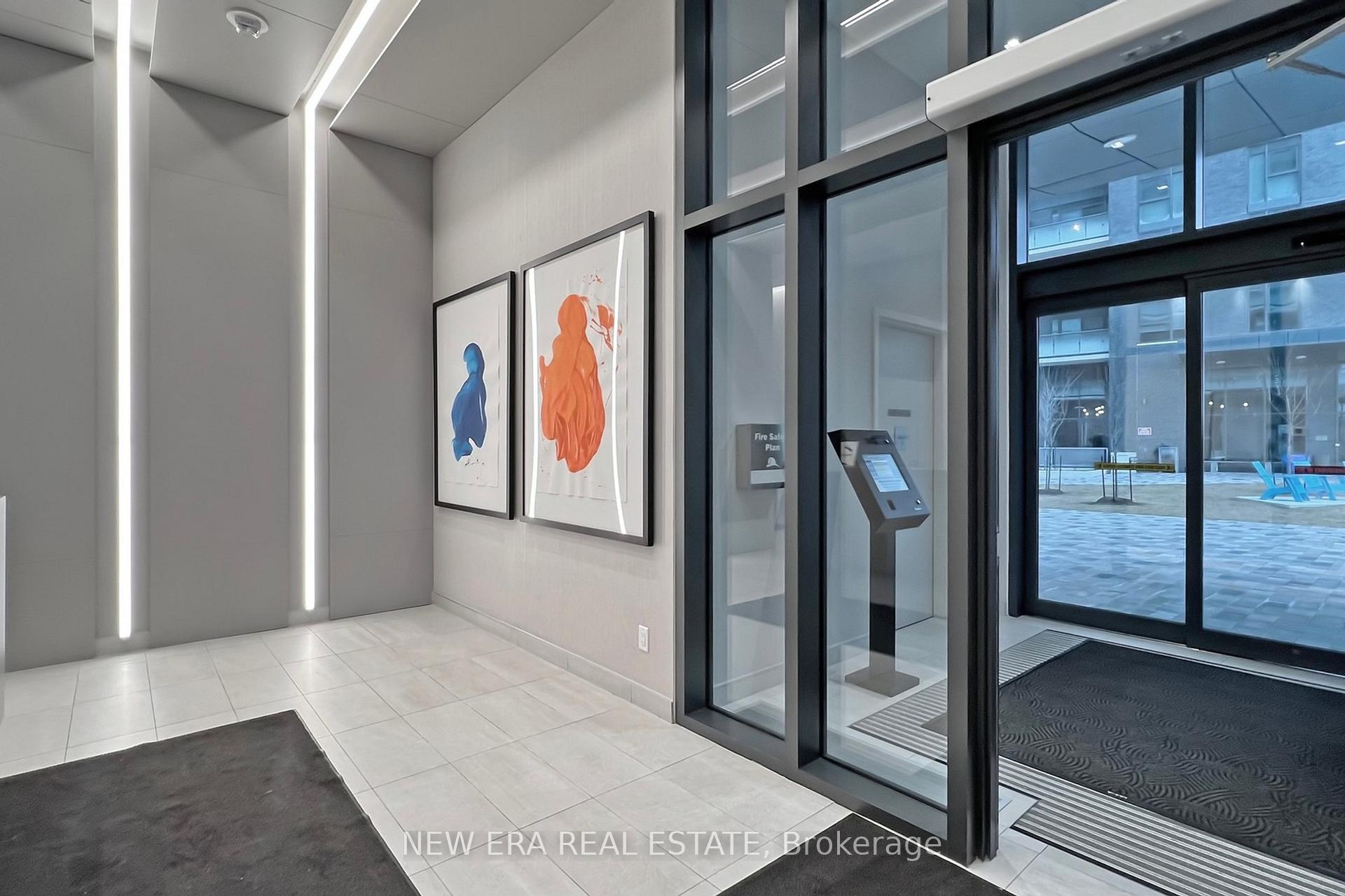 2 Bedrooms Condo at 30 Samuel Wood, Toronto For sale