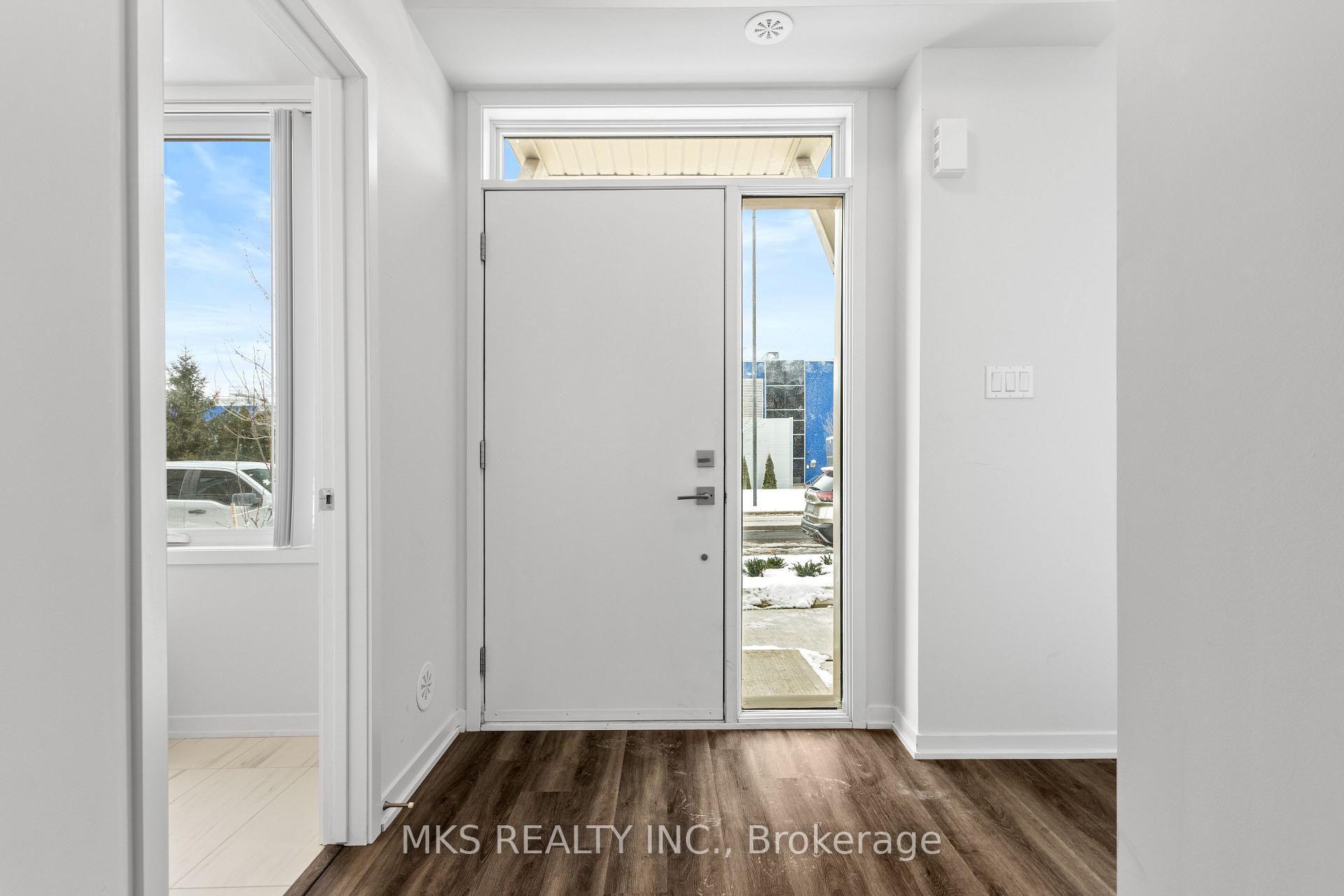 3 Bedrooms Condo at 23 Mable Smith,  Vaughan For sale