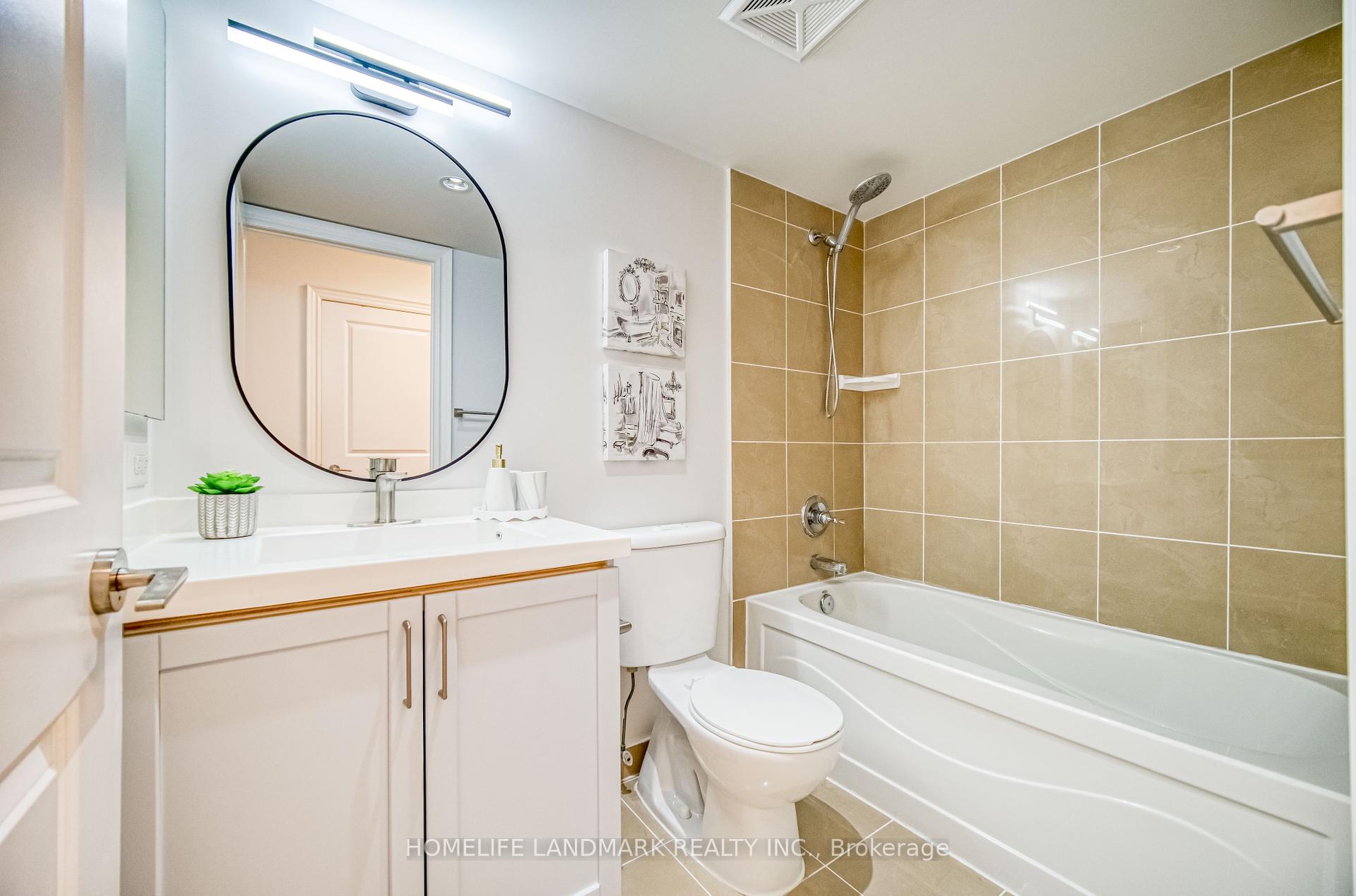 3 Bedrooms Condo at 500 Doris,  Toronto For sale