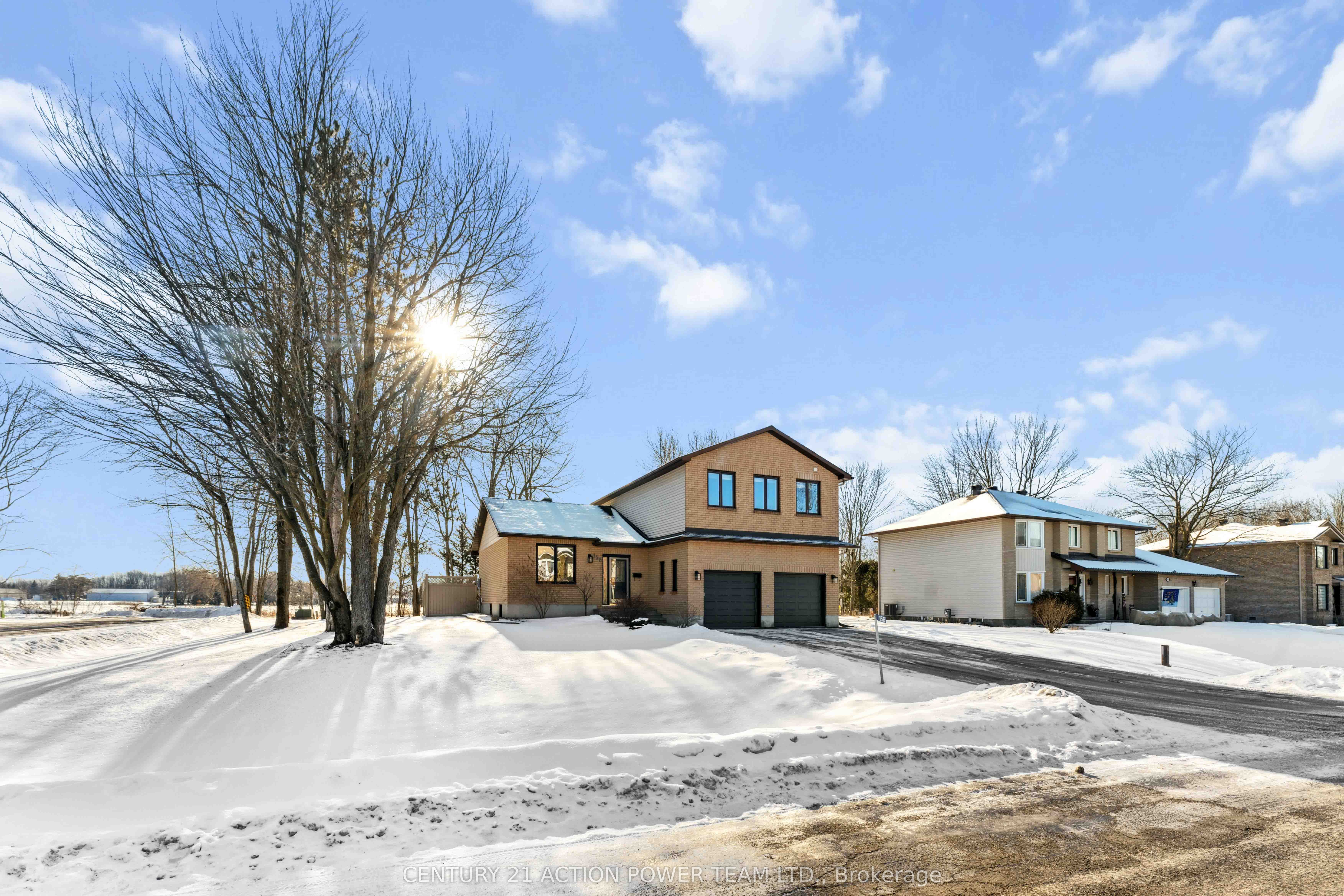 156 TOPAZE Avenue, OrleansCumberlandandArea, ON K4B 1K1