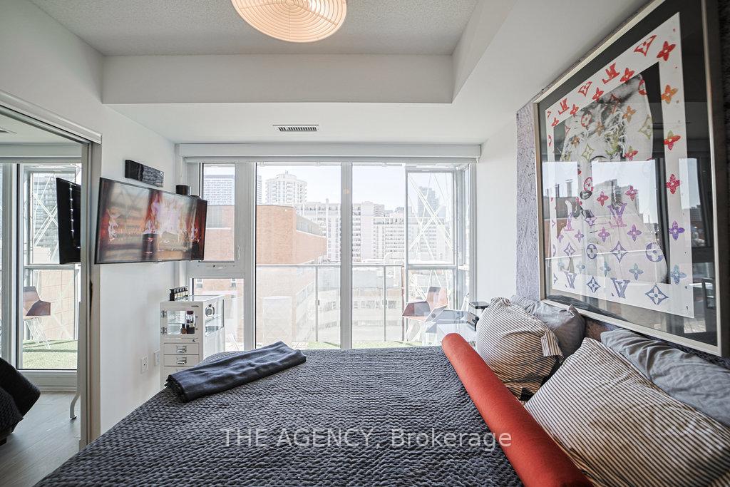1 Bedroom Condo at 50 Wellesley, Toronto For sale