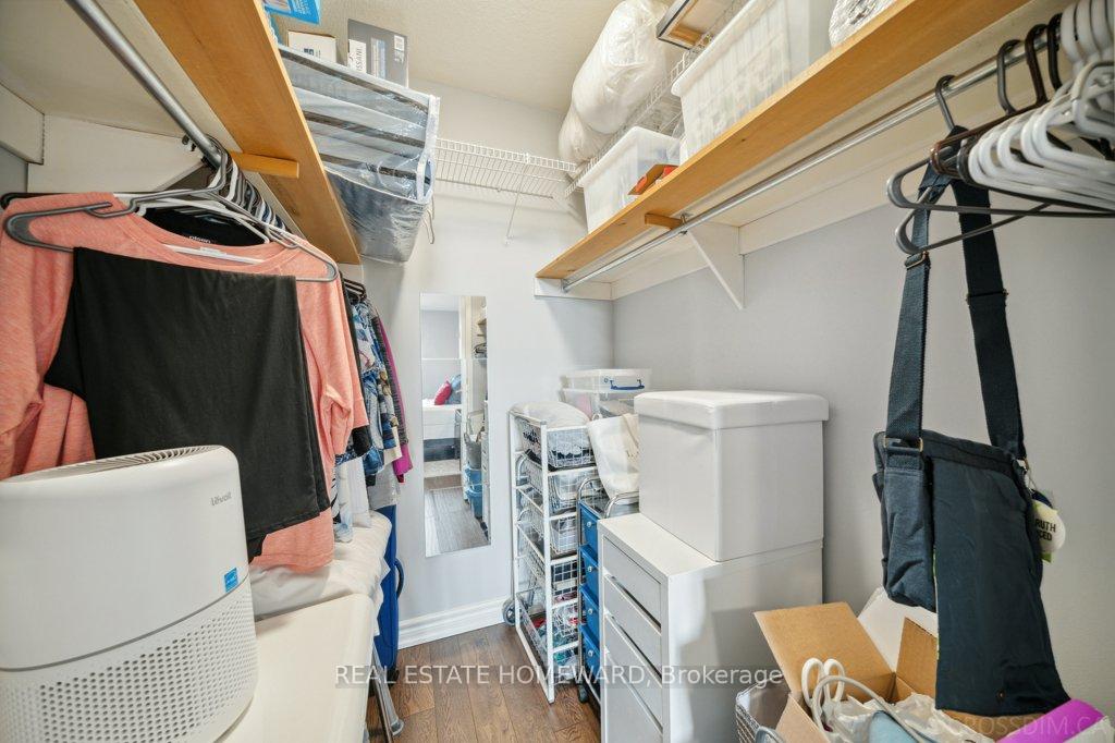 2 Bedrooms Co-op at 50 Old Kingston, Toronto For sale