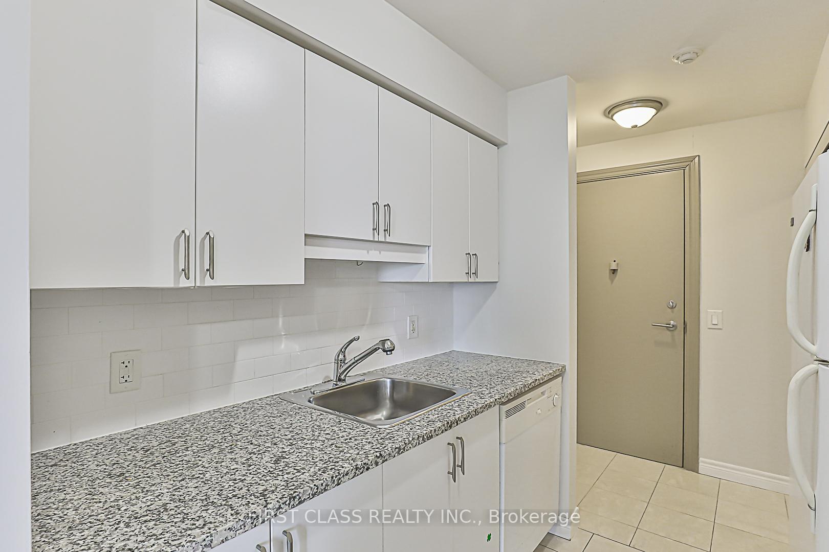 1 Bedroom Condo at 70 Town Centre, Toronto For sale