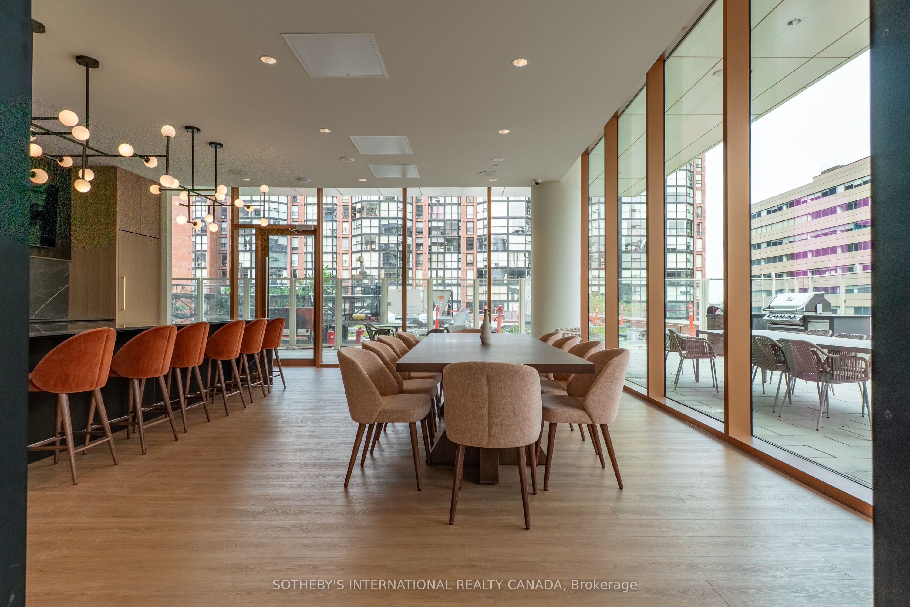 88 Bathurst Street, #622