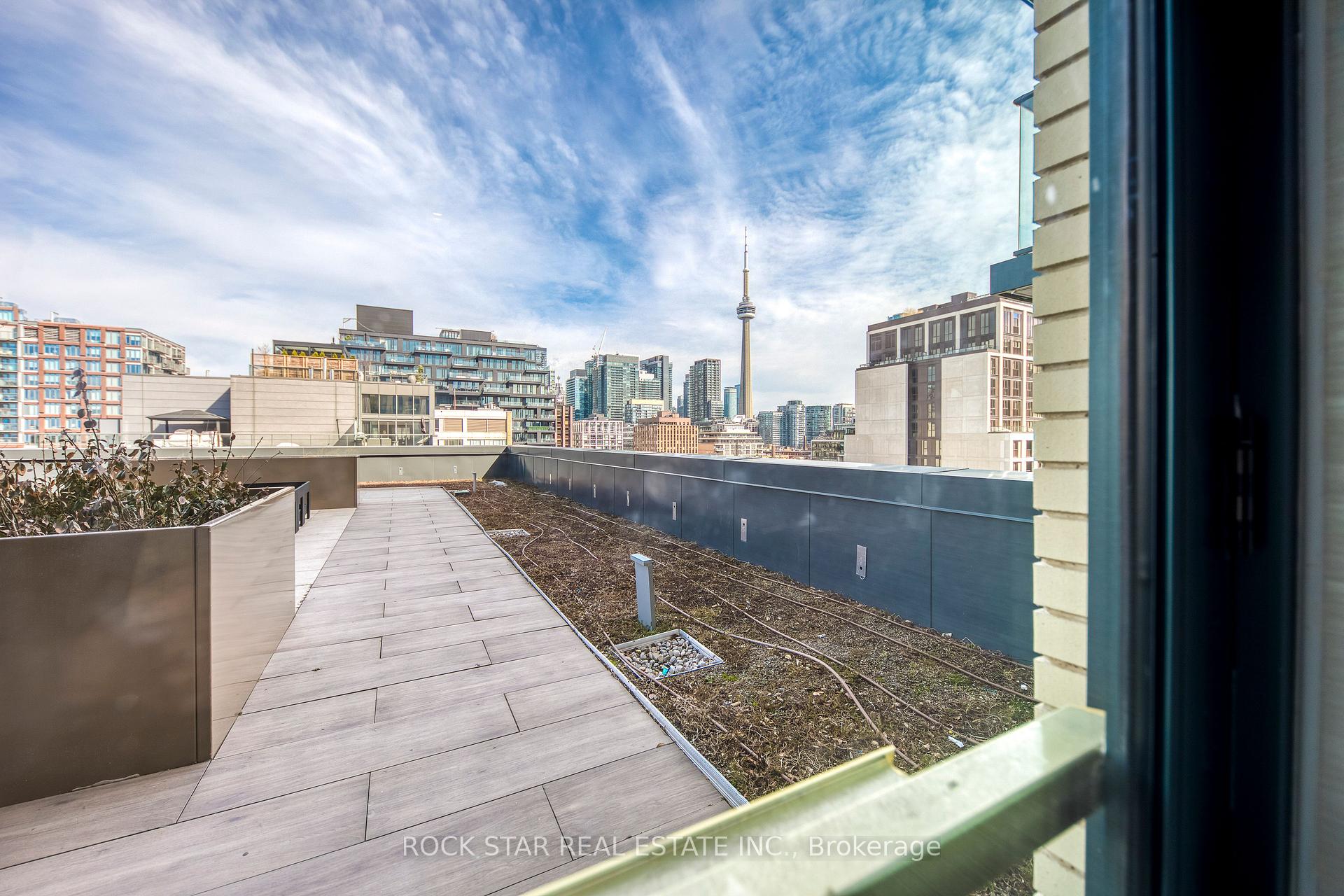 2 Bedrooms Condo at 543 Richmond,  Toronto For sale