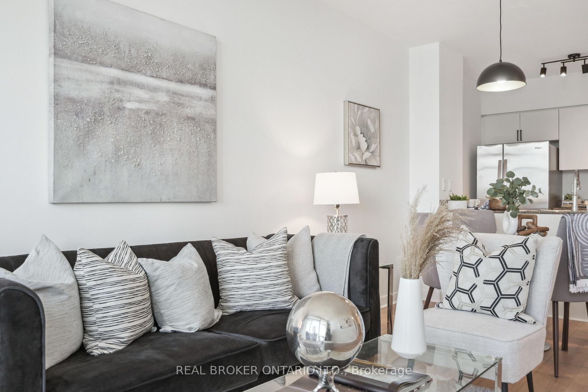 2 Bedrooms Condo at 10 Navy Wharf, Toronto For sale