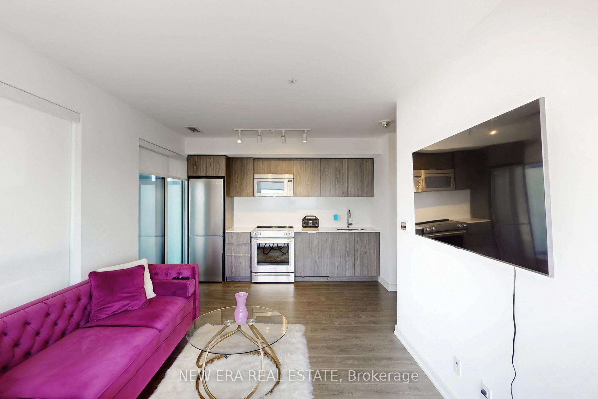 2 Bedrooms Condo at 30 Samuel Wood, Toronto For sale