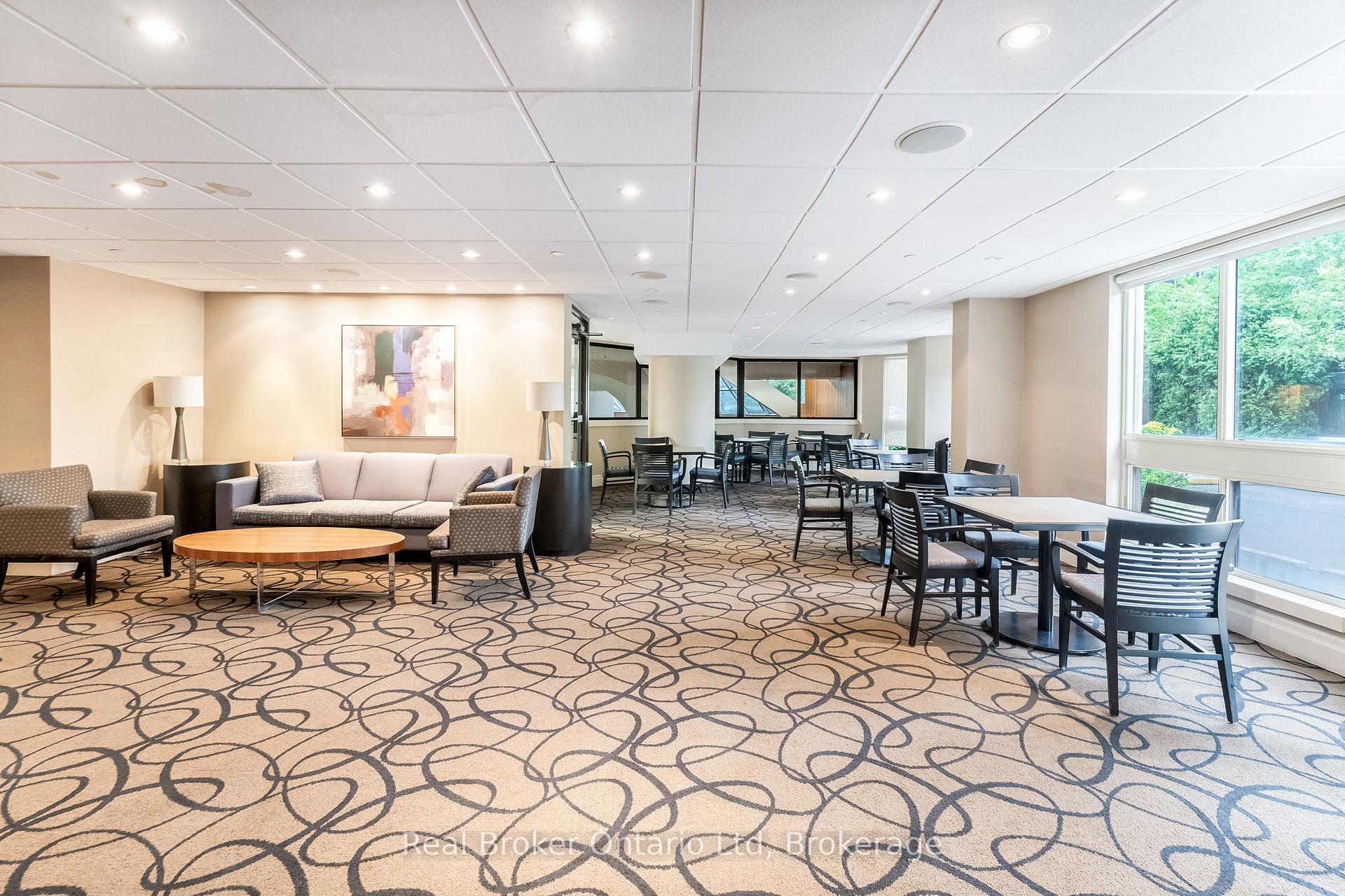 2 Bedrooms Condo at 10 Kenneth, Toronto For sale