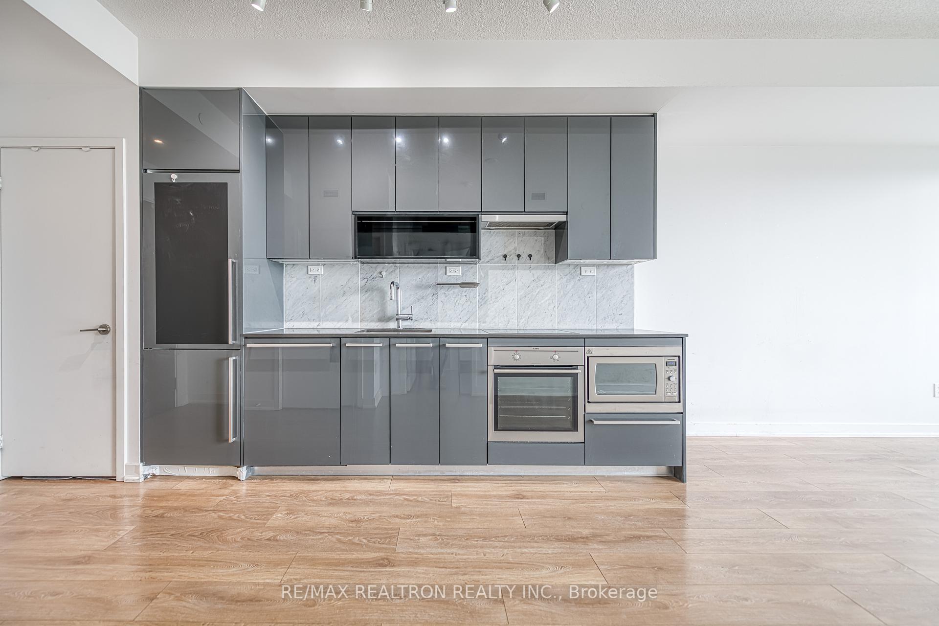 1 Bedroom Condo at 115 Mcmahon, Toronto For sale