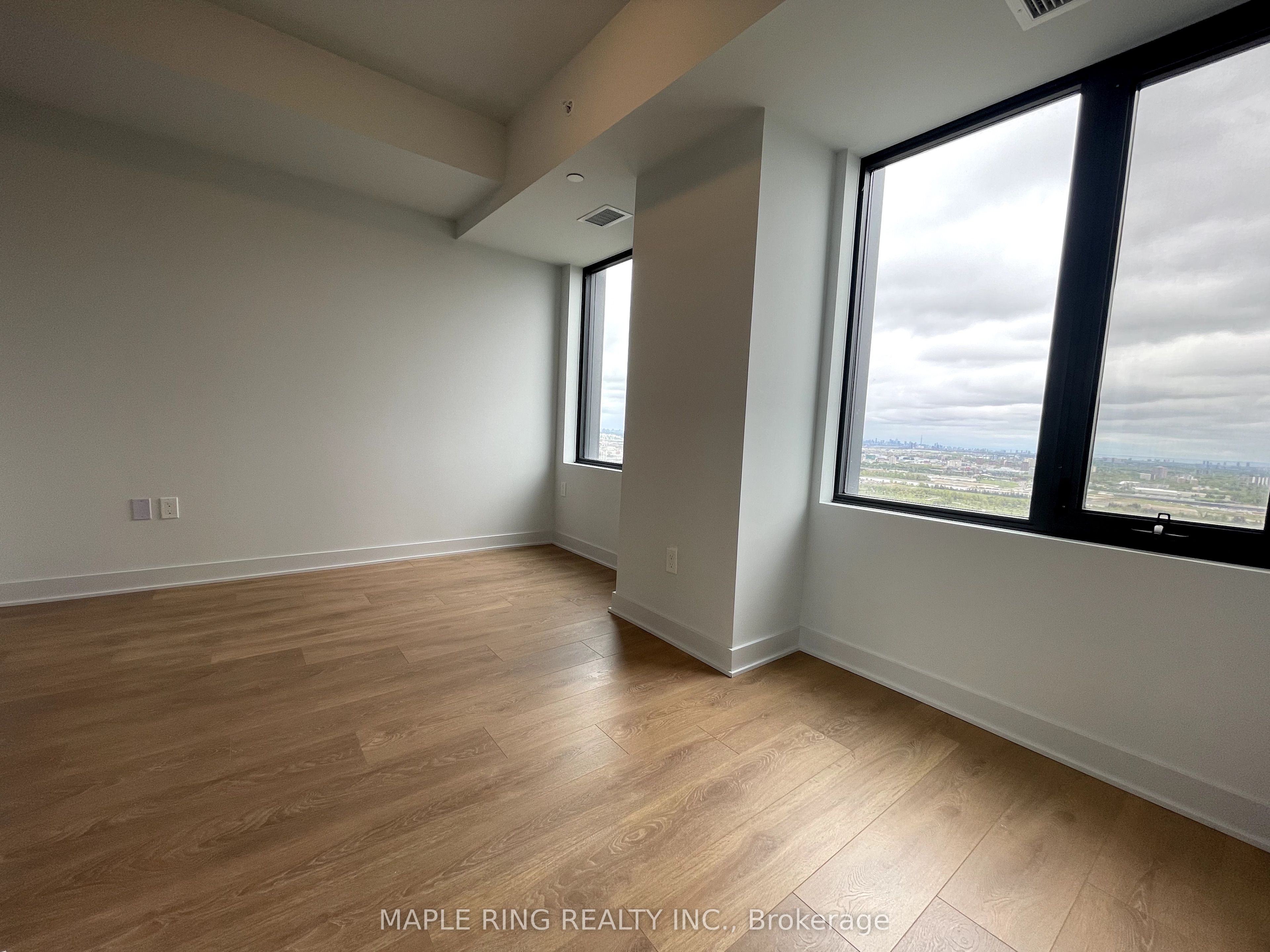 2920 Highway 7 Road, #3905