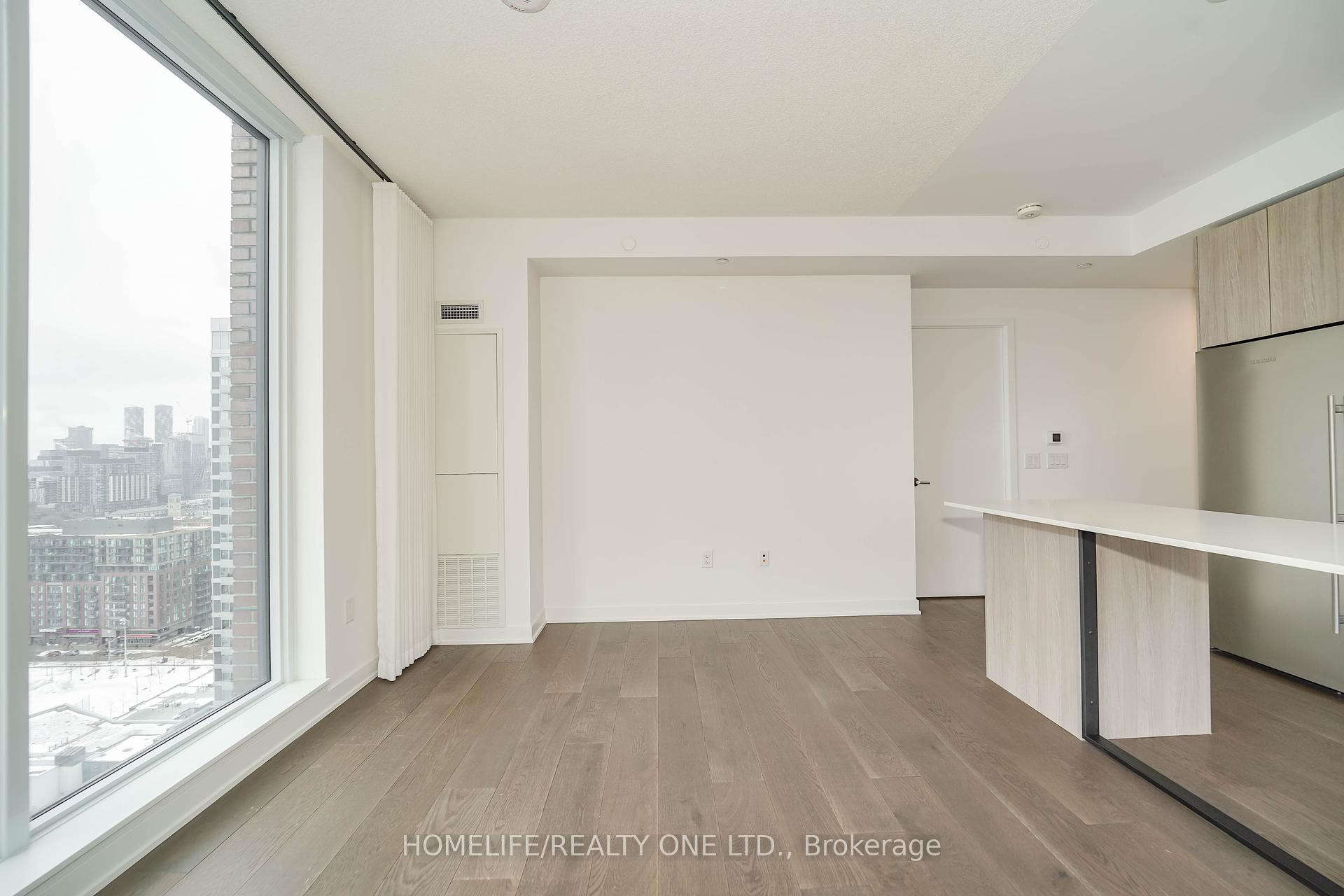 4 Bedrooms Condo at 130 River, Toronto For sale