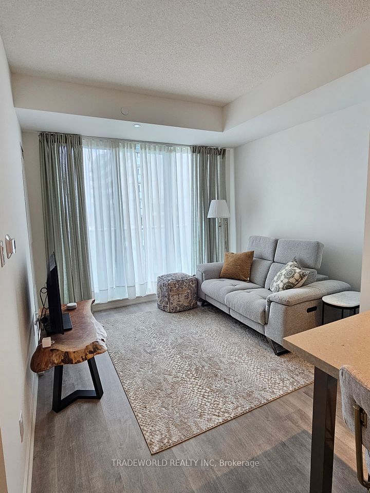 8119 Birchmount