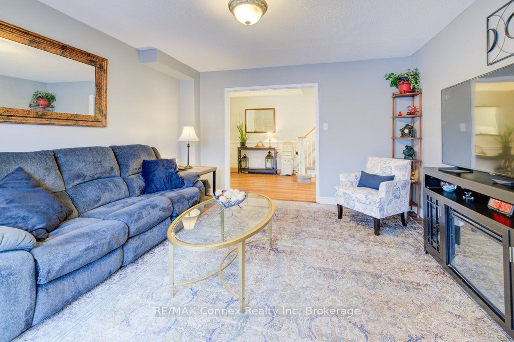 59 Rosebud Avenue
