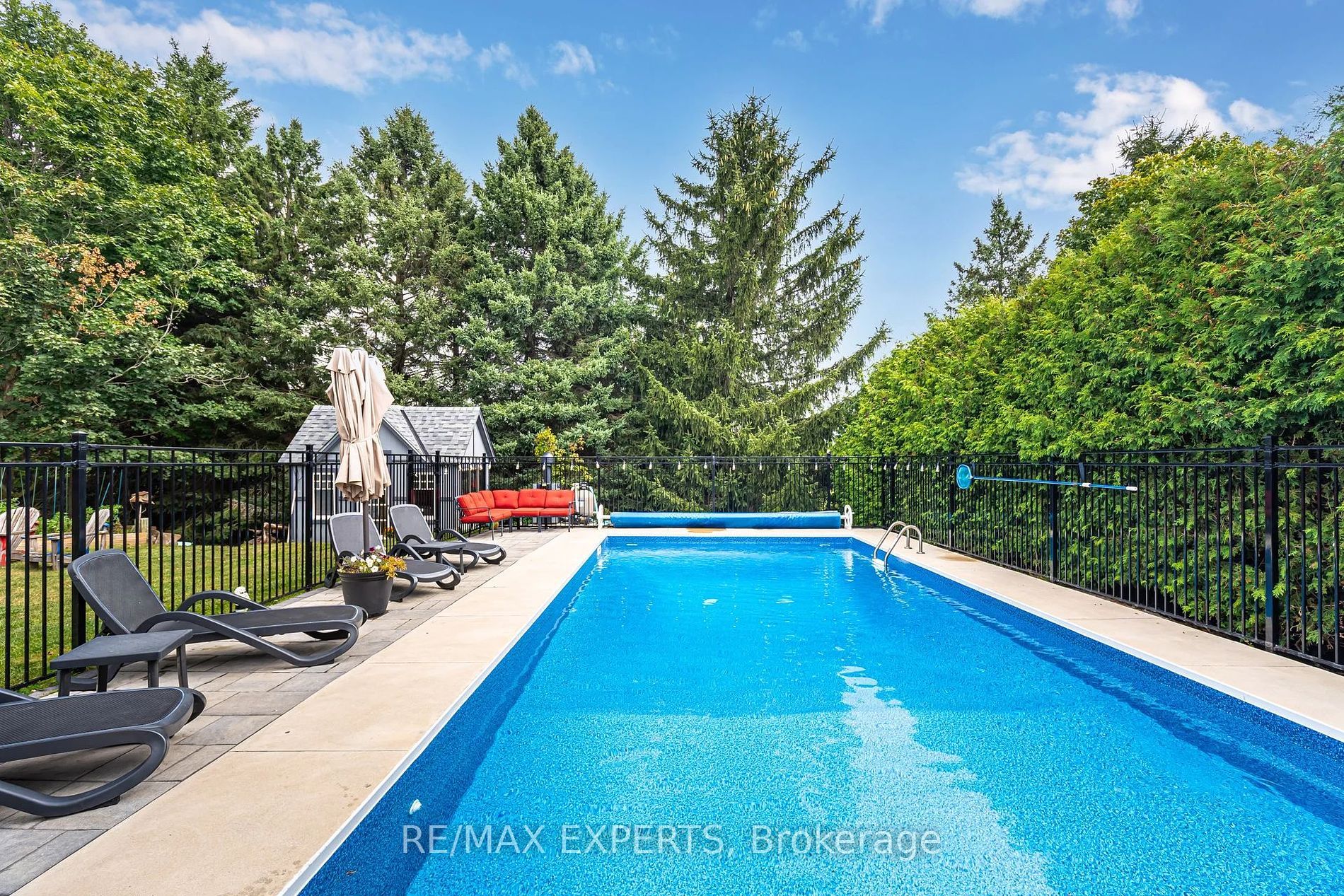 37 Erinlea Crescent