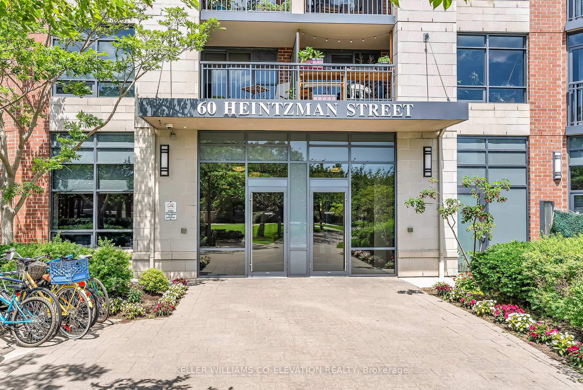 3 Bedrooms Condo at 60 Heintzman, Toronto For sale