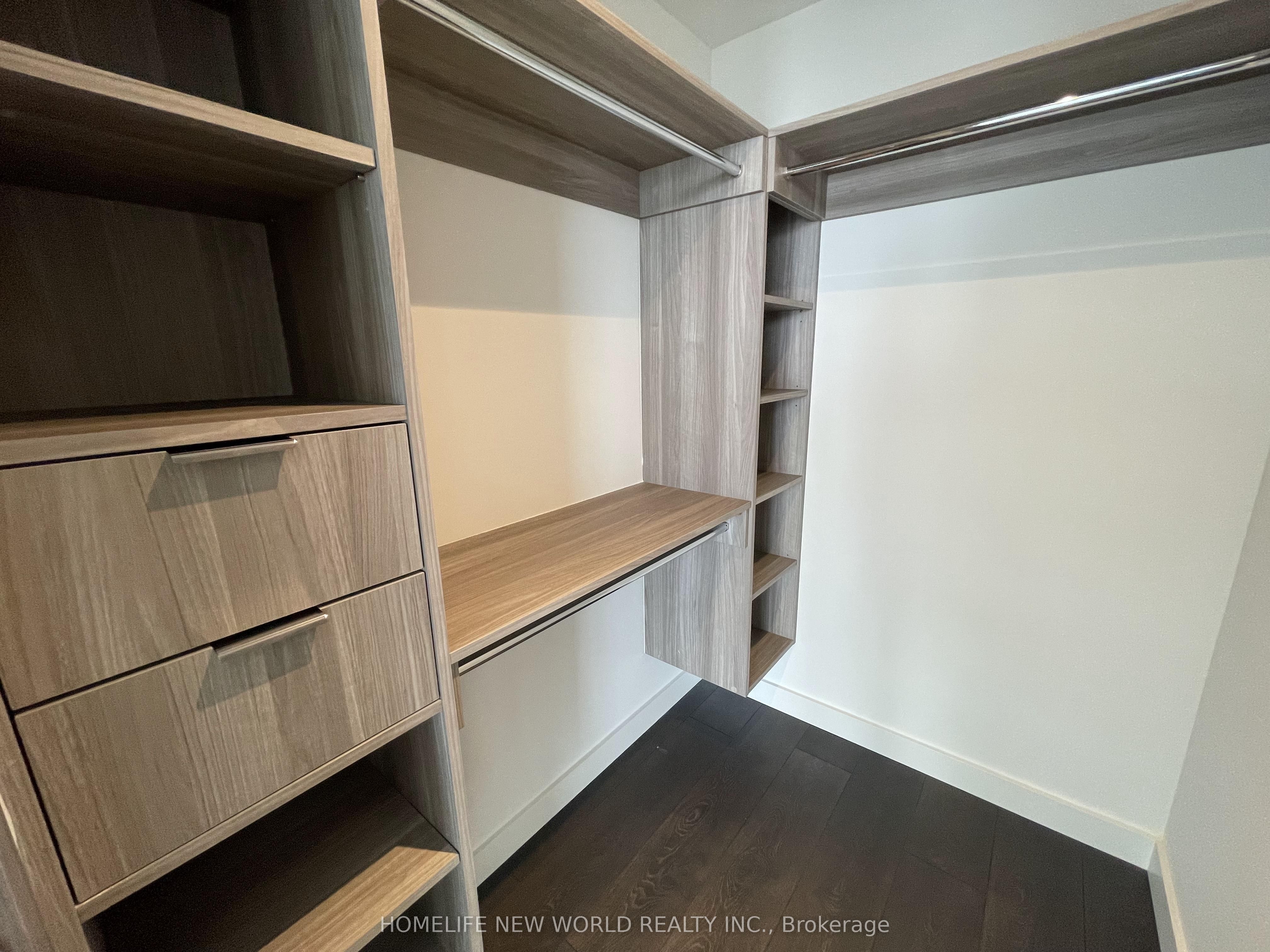 27 Mcmahon Drive, #3001