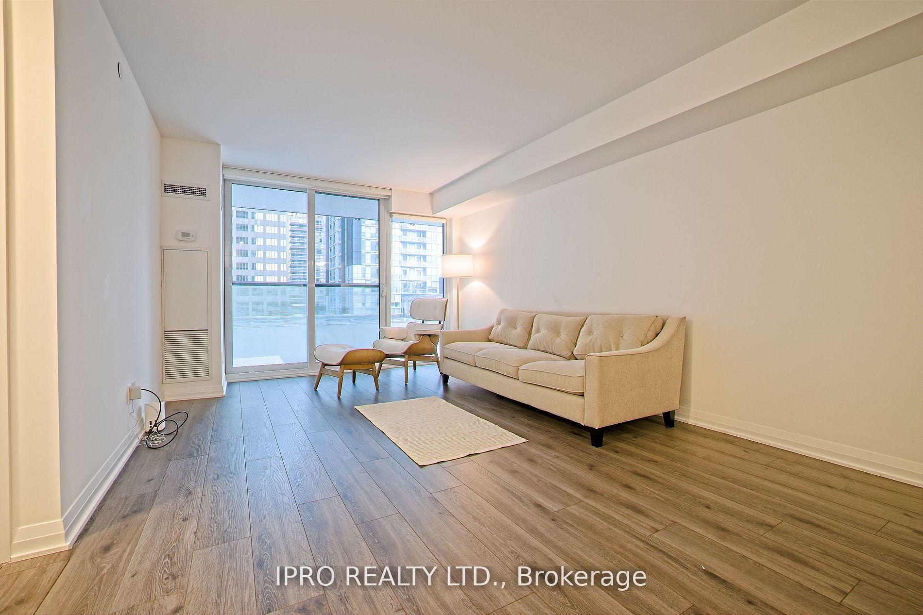 1 Bedroom Condo at 99 Foxbar, Toronto For sale