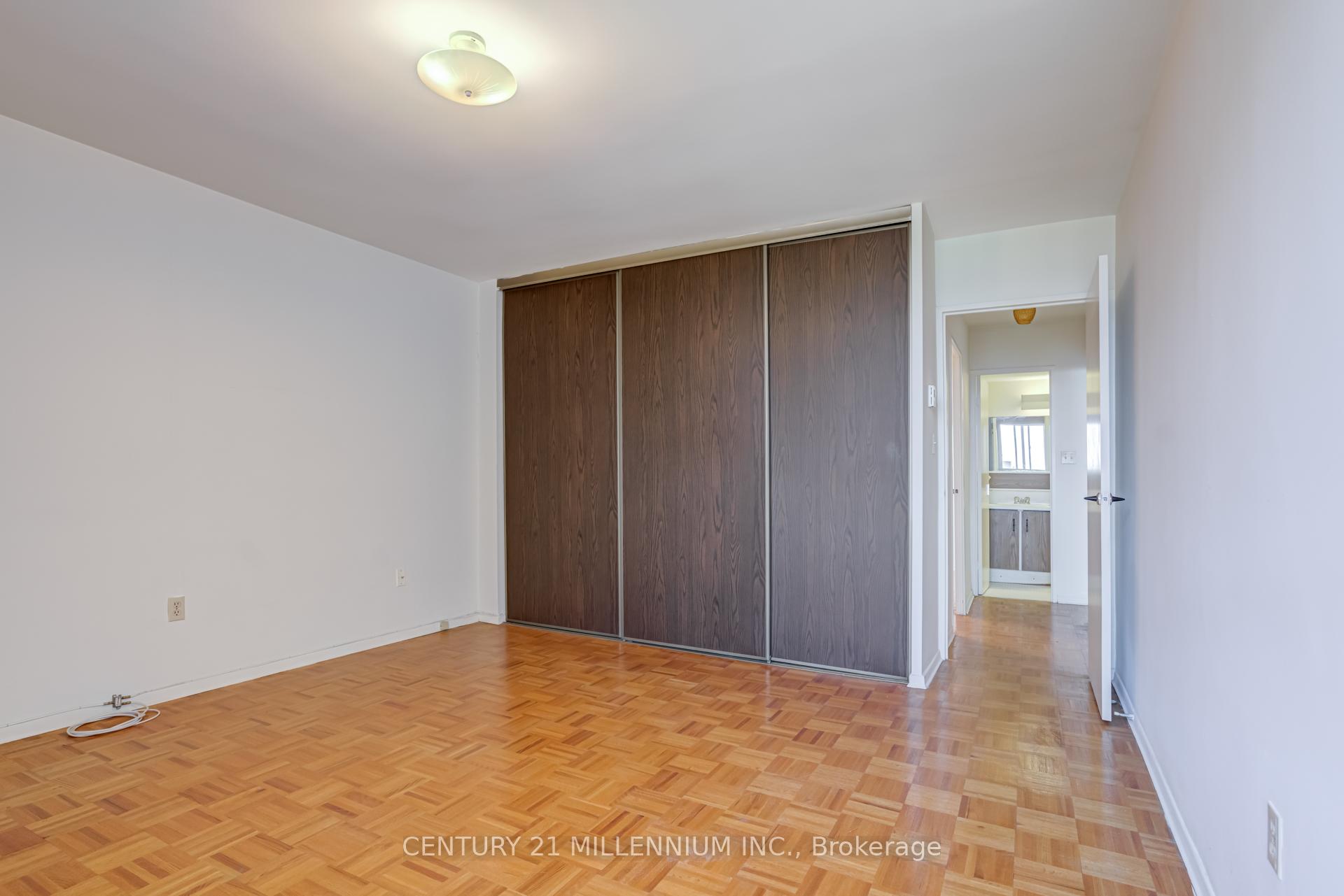 3 Bedrooms Condo at 5 Massey, Toronto For sale