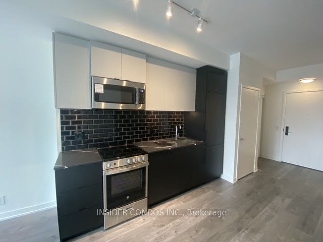 285 Dufferin Street