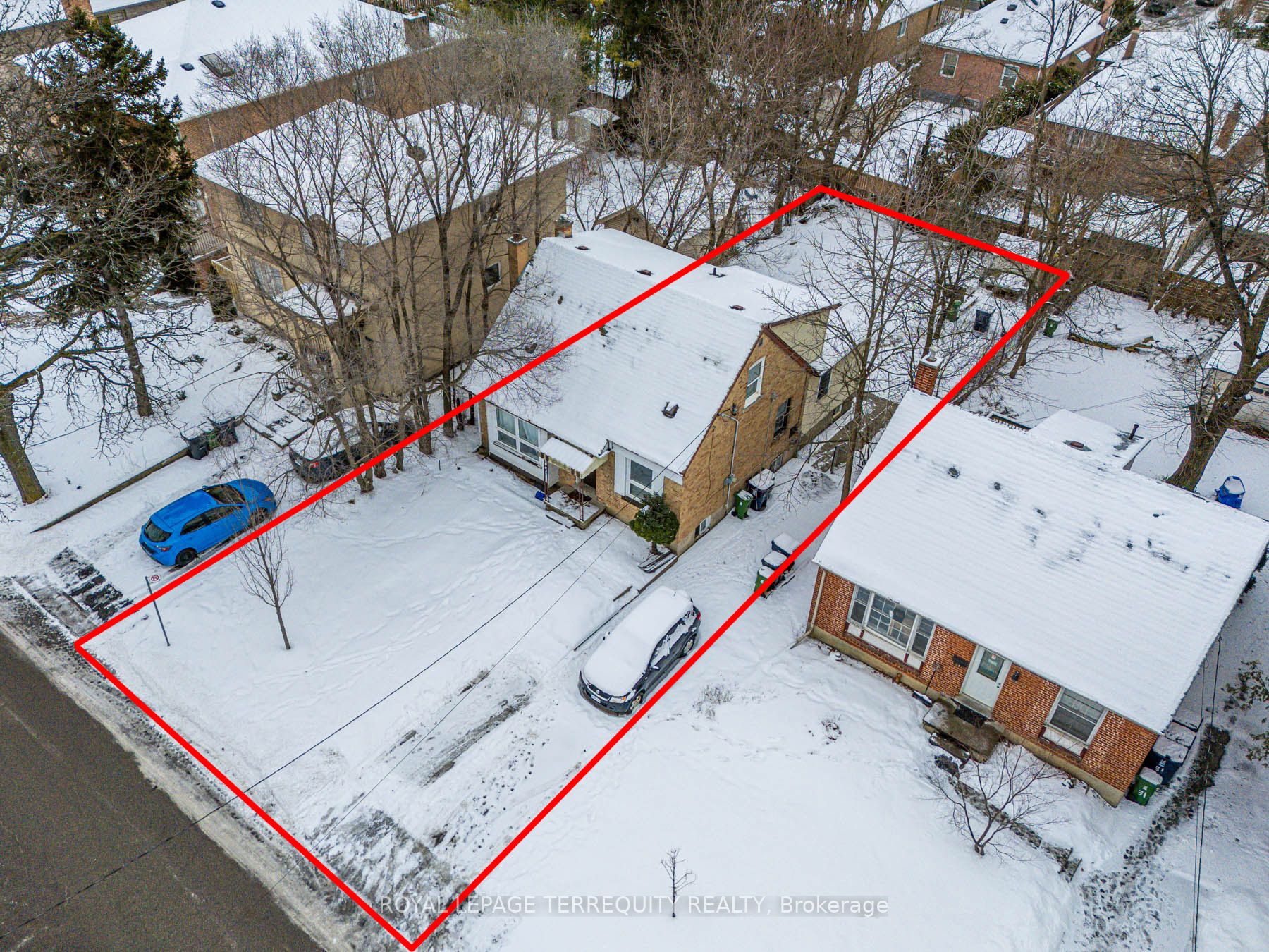 33 Athabaska Avenue, Toronto, ON M2M 2T6