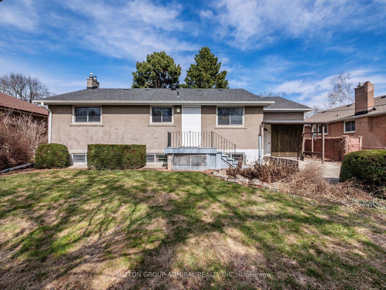 57 Dukinfield Crescent