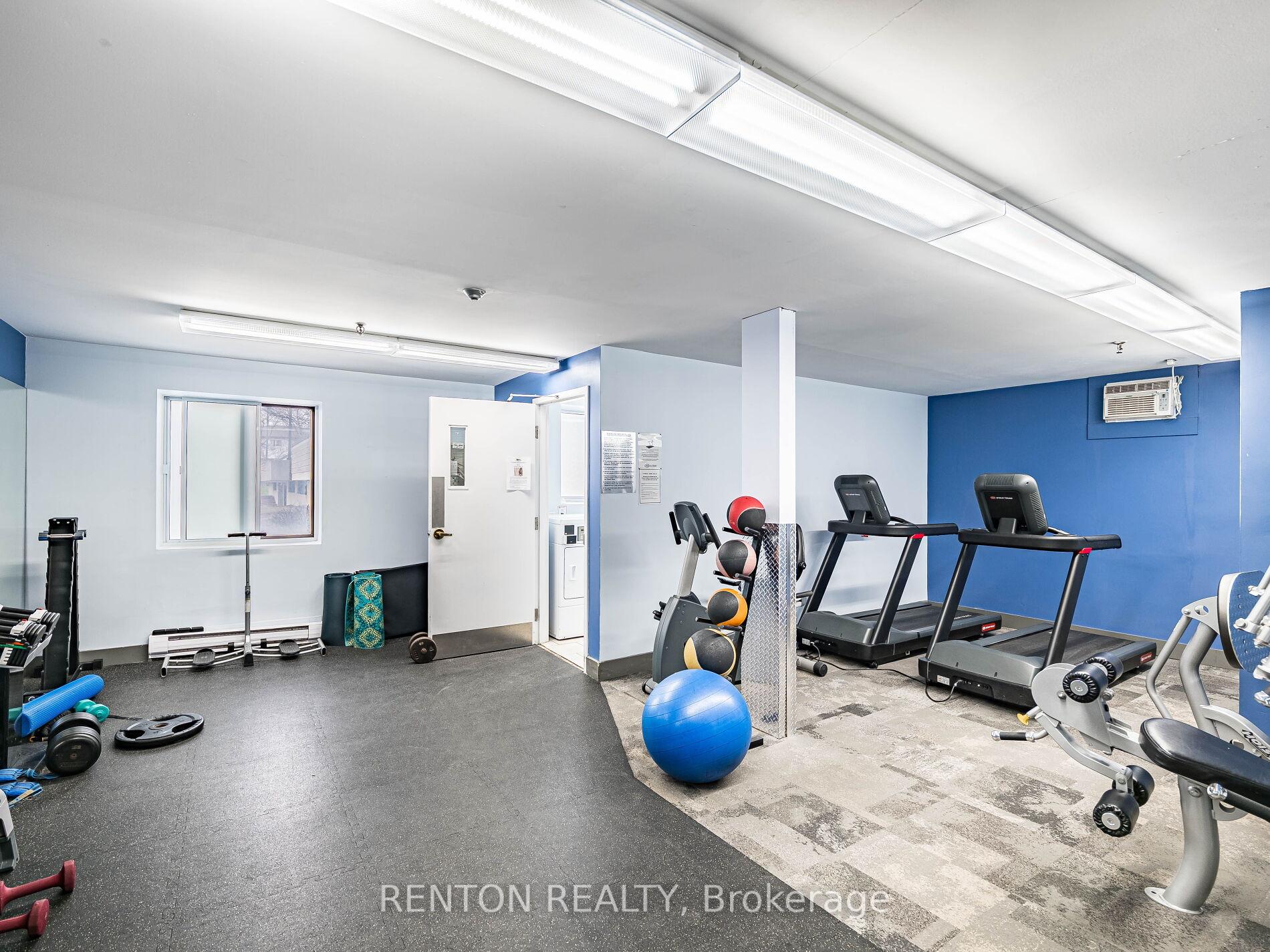 2 Bedrooms Condo at 6720 Glen Erin,  Mississauga For sale