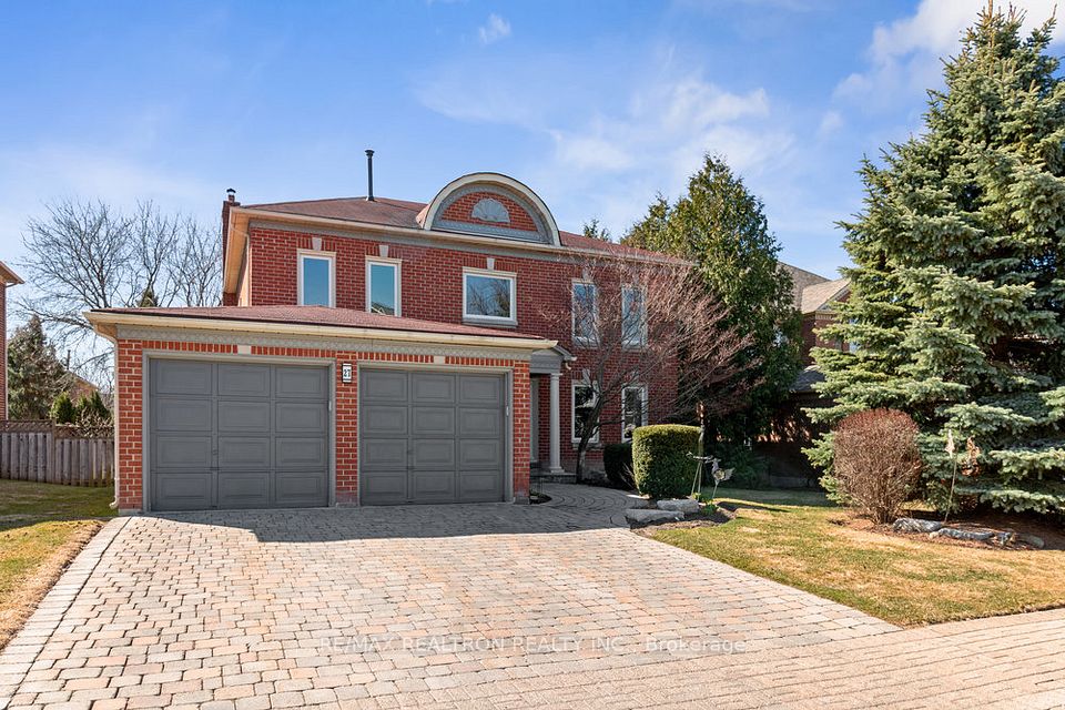 27 Ellsworth