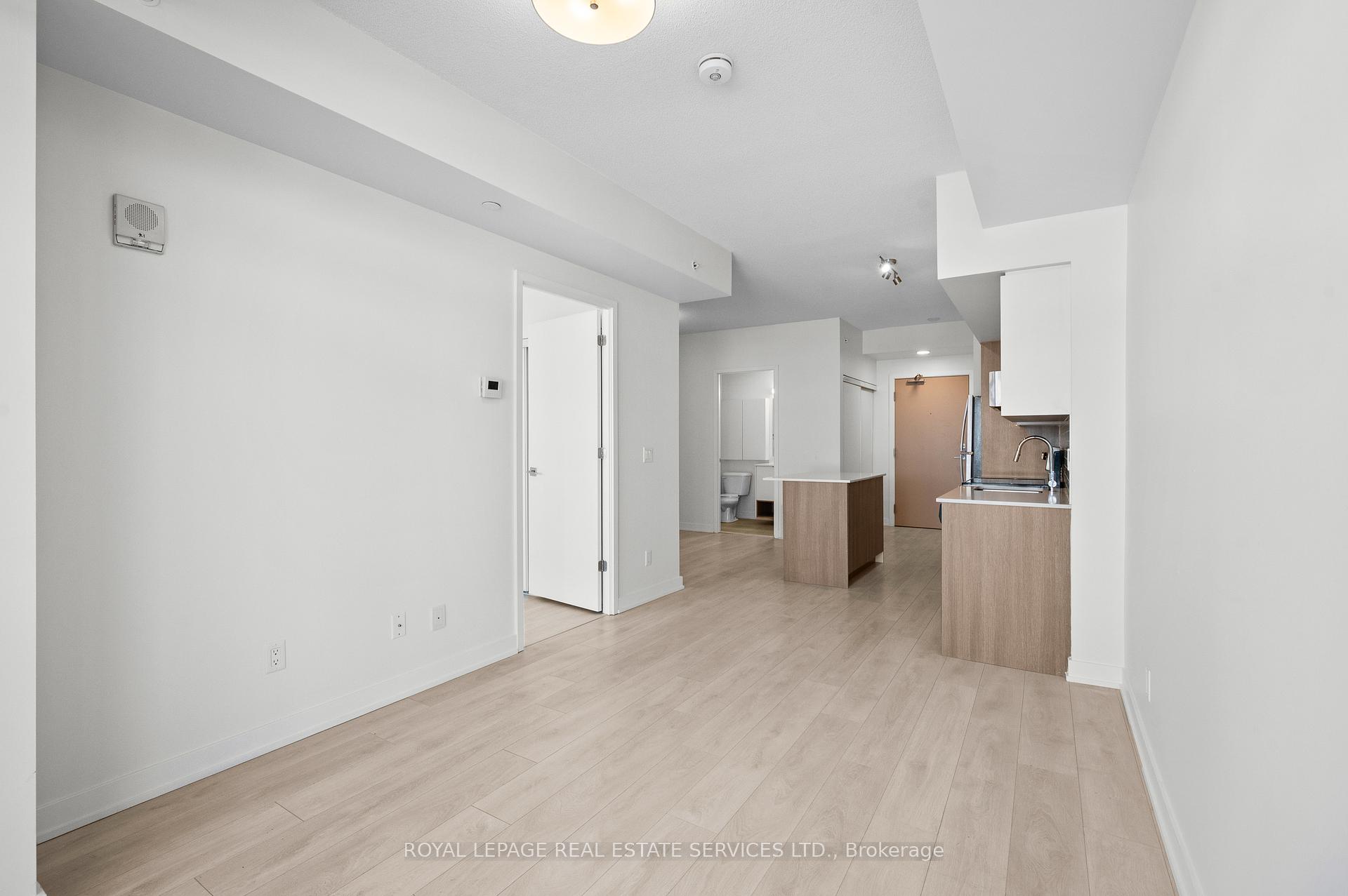 1 Bedroom Condo at 1117 Cooke, Burlington For sale