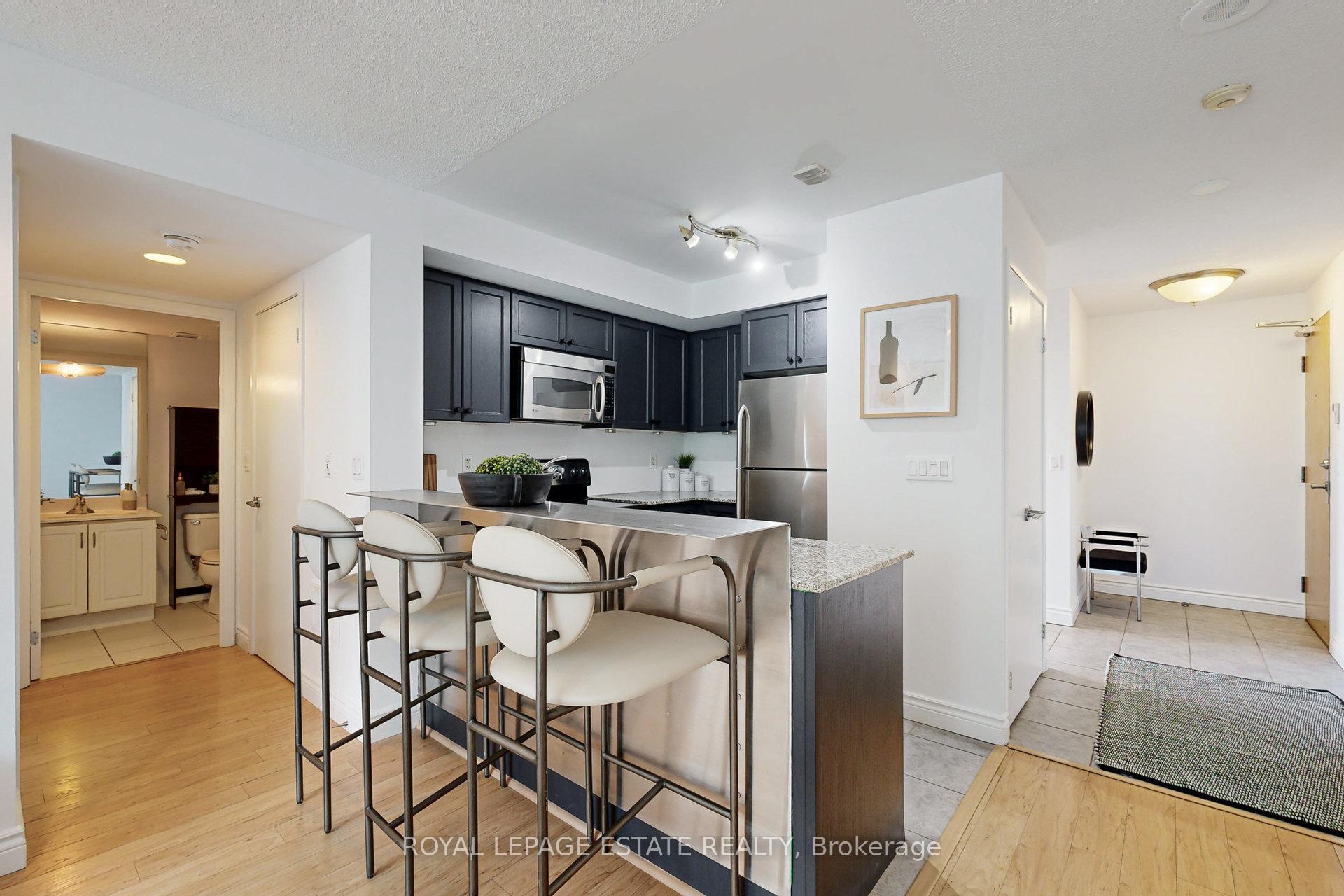 2 Bedrooms Condo at 185 Legion,  Toronto For sale