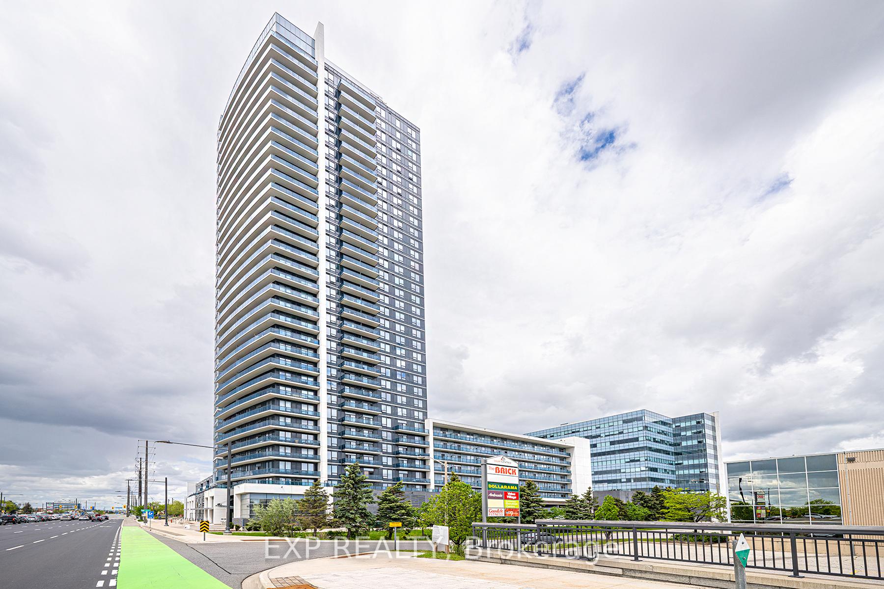 2 Bedrooms Condo at 3600 Highway 7, Vaughan For sale
